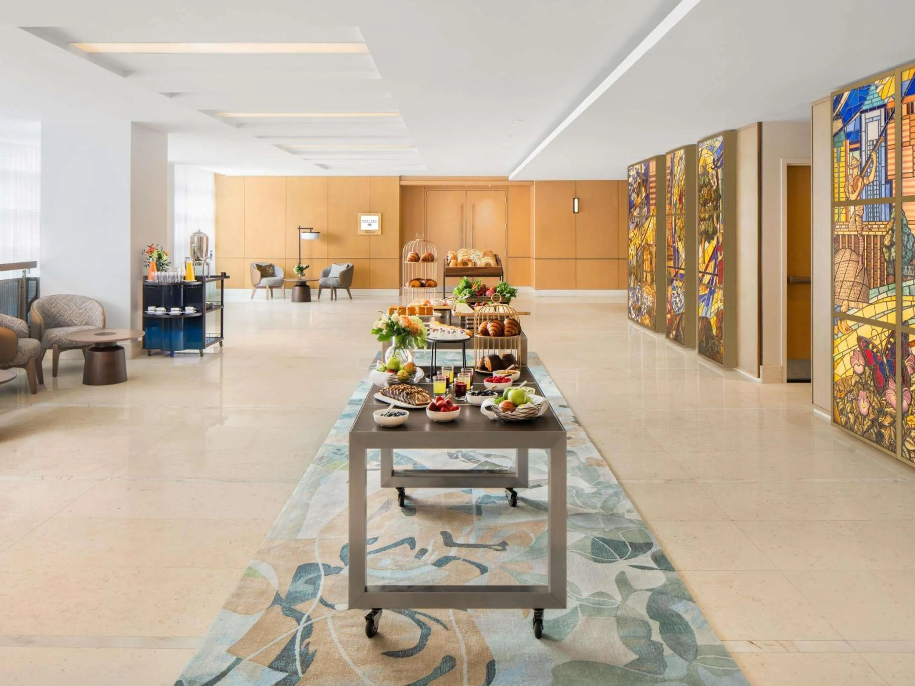 Meeting/conference room in Sofitel Montreal Golden Mile