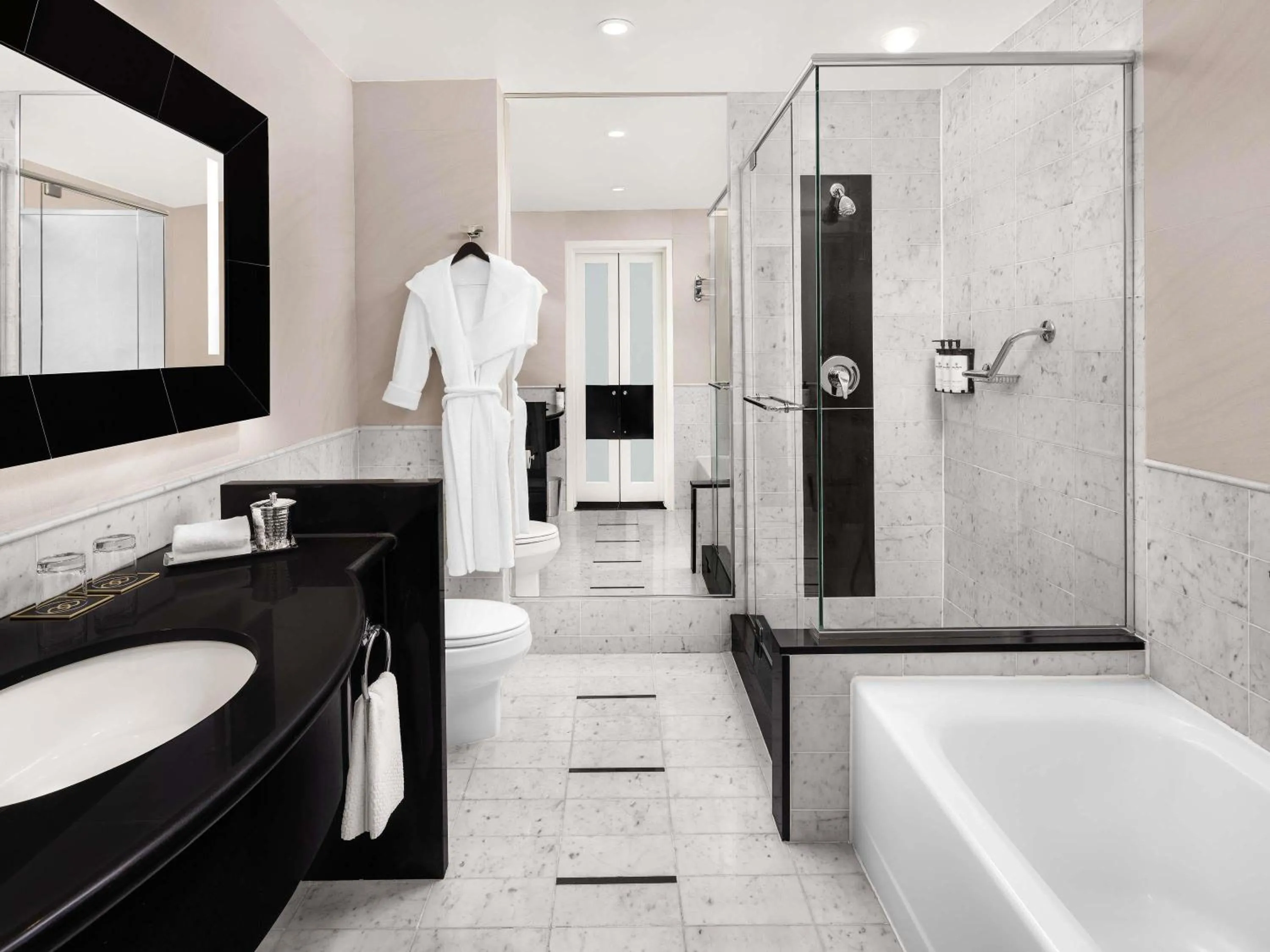 Bedroom in Sofitel Montreal Golden Mile