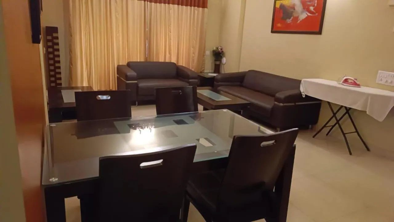 Seating area in Park Wood Suites-Fully Vaccinated Staff