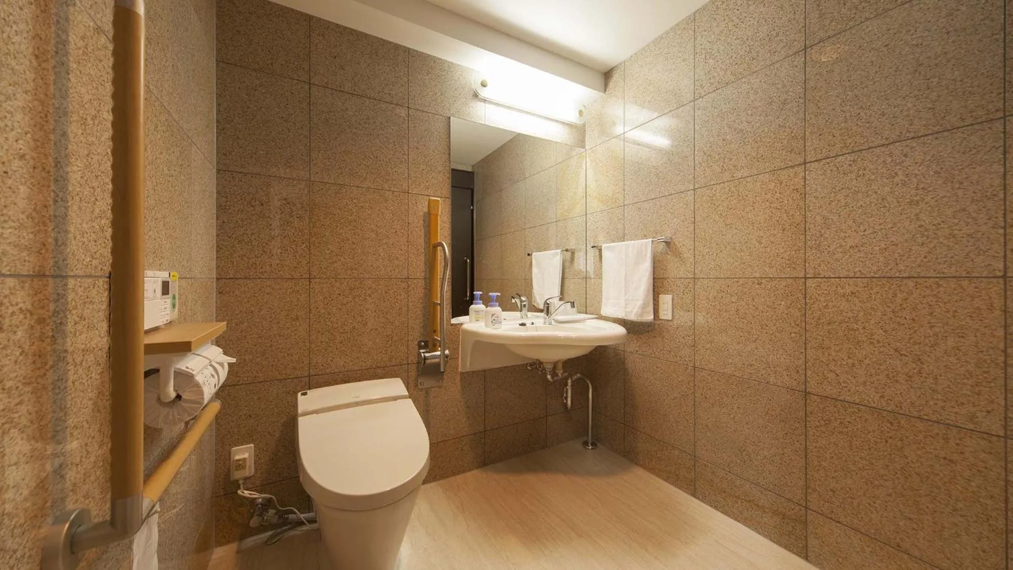 Bathroom in Toyoko Inn Hon-atsugi-eki Minami-guchi