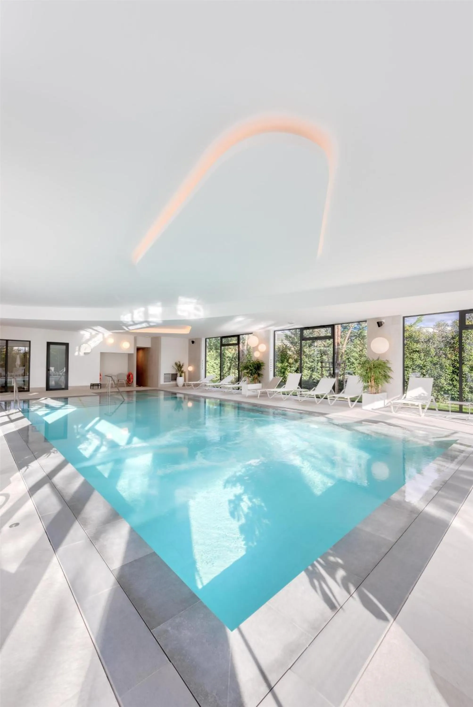 Pool view in GOLDEN TULIP LYON OUEST TECHLID Hotel & Spa