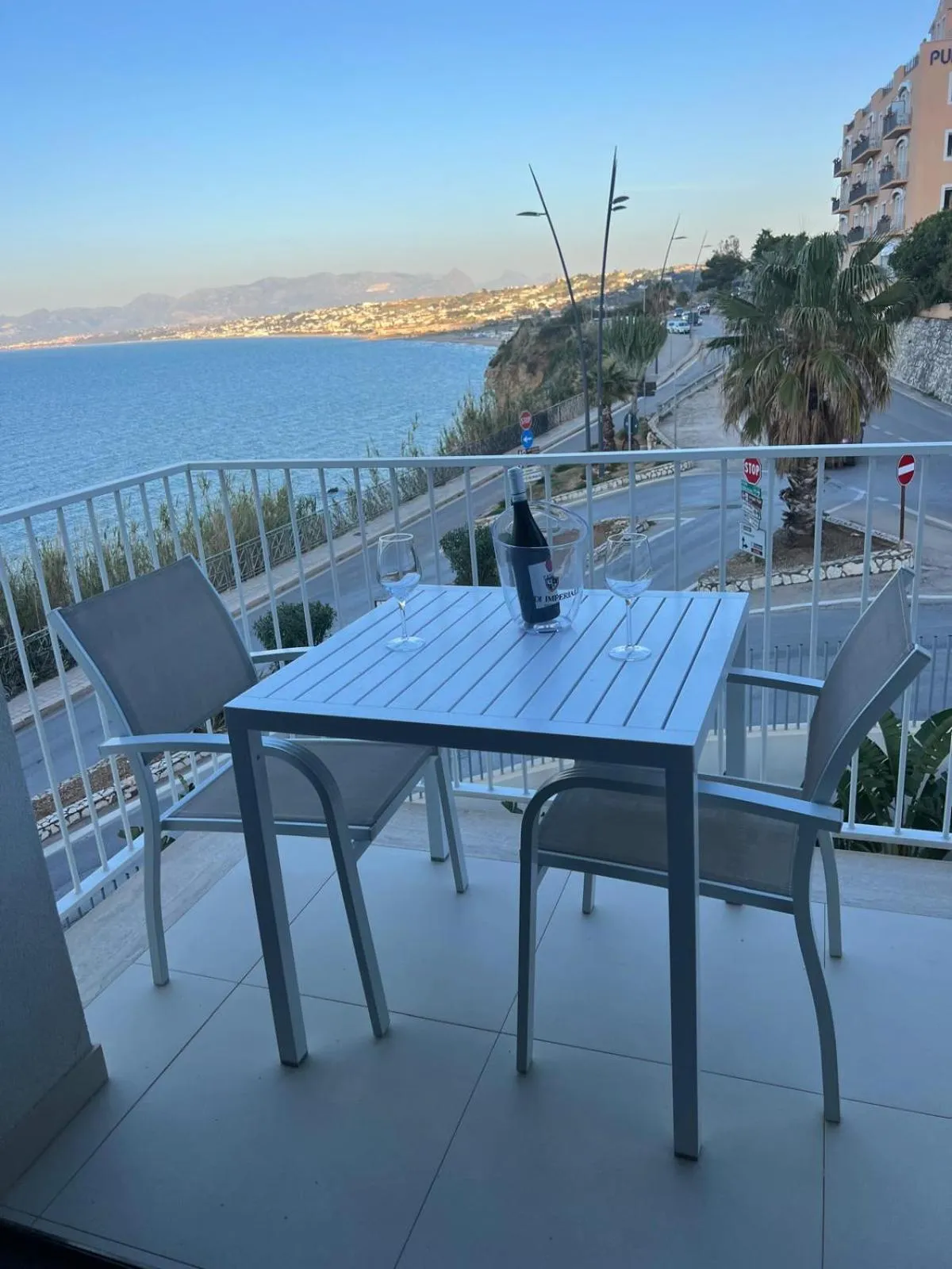 Sea view in SOL Y MAR Camere e Appartamenti