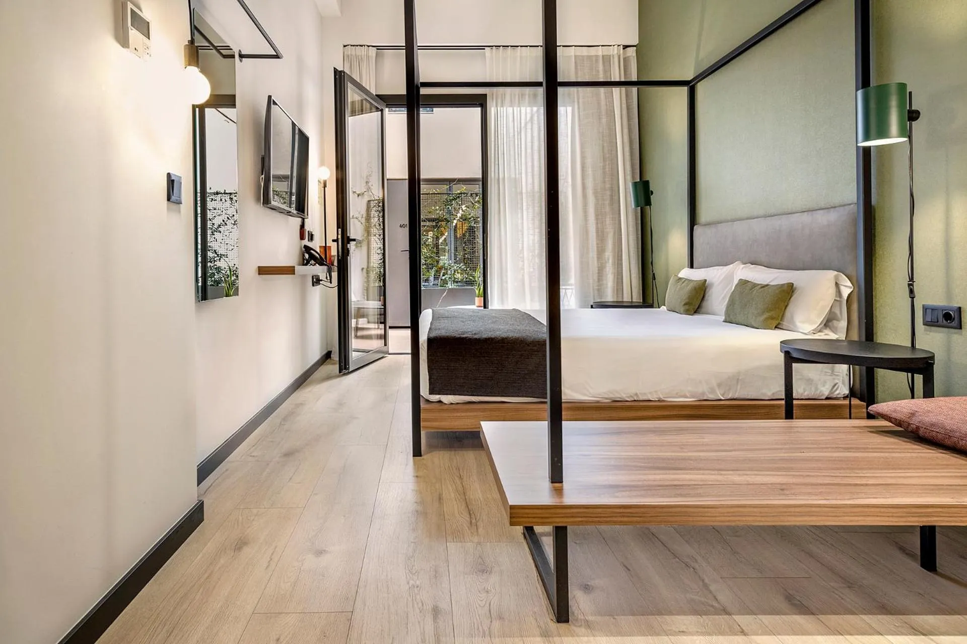 Photo of the whole room, Bed in Hotel Orangine