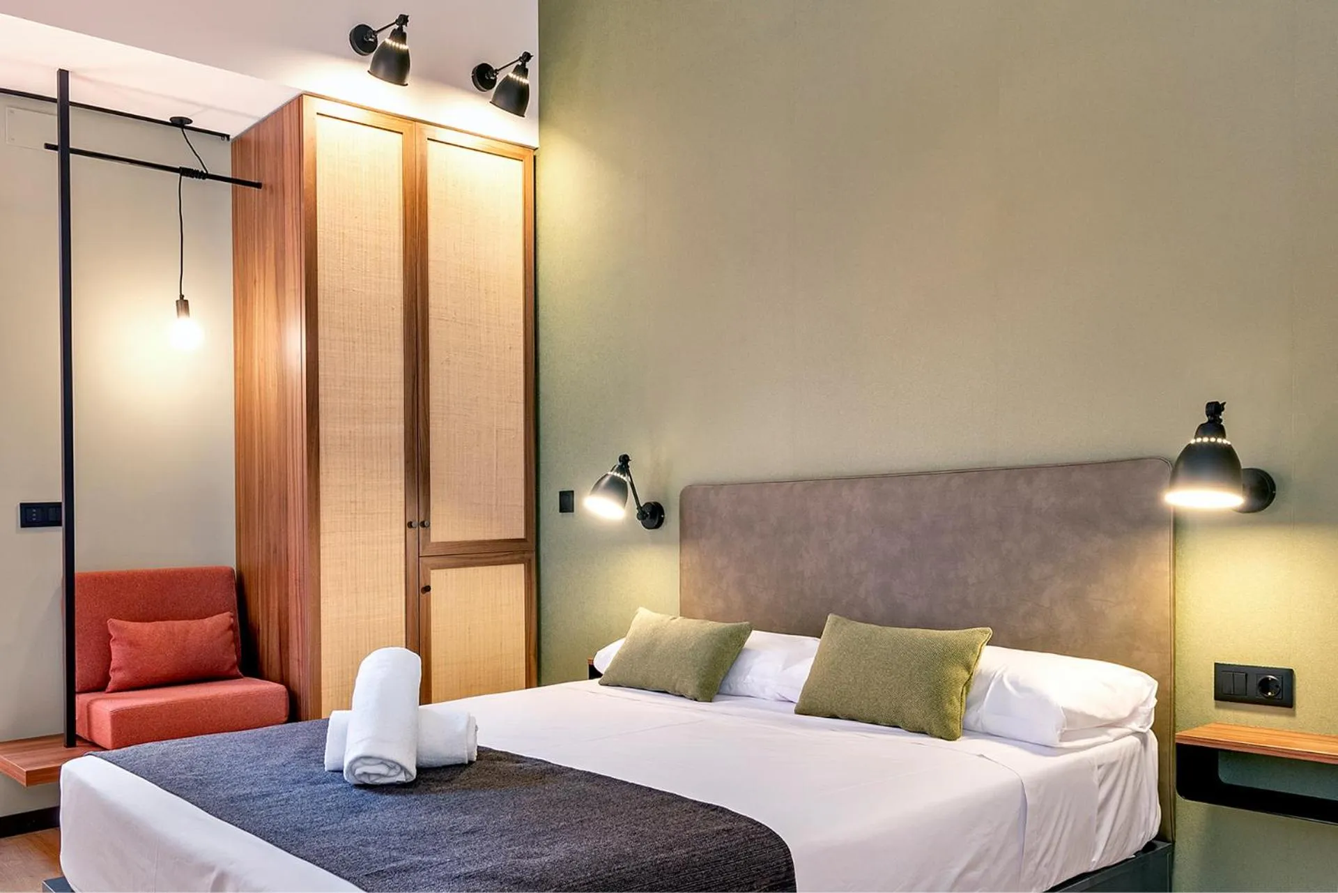 Photo of the whole room, Bed in Hotel Orangine