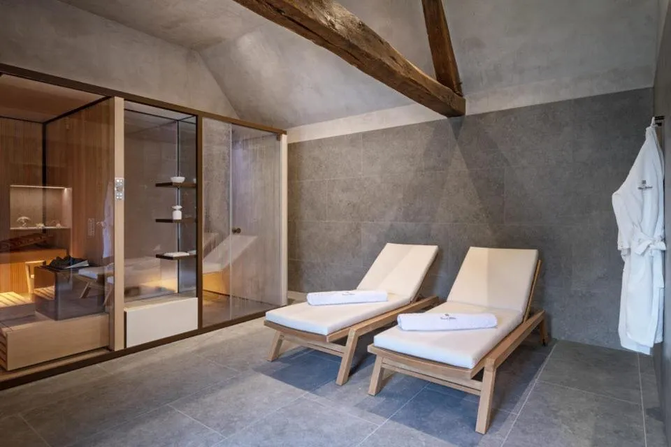Spa and wellness centre/facilities in Chateau de Wallerand