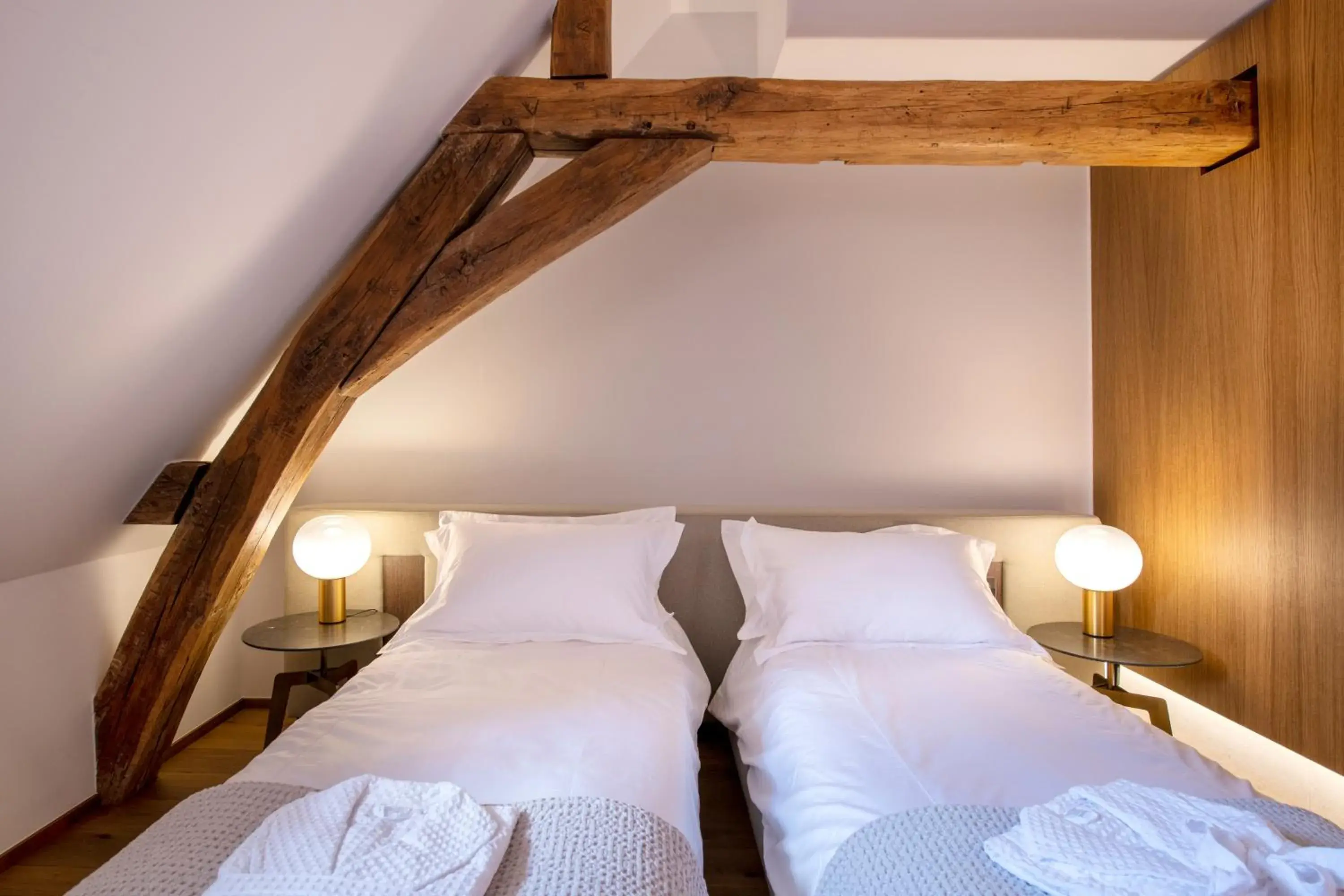 Standard Twin Room in Chateau de Wallerand Standard Twin Room in Chateau de Wallerand