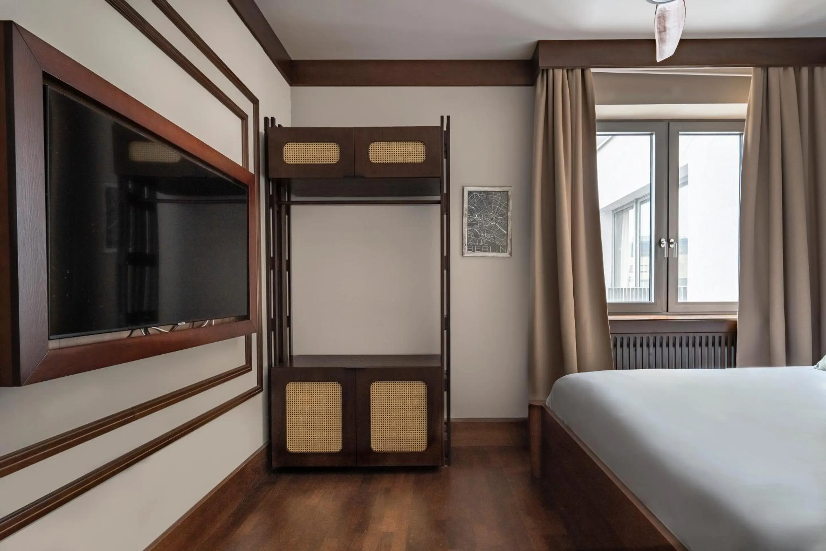 TV and multimedia, Bed in Numa Berlin Potsdamer Platz