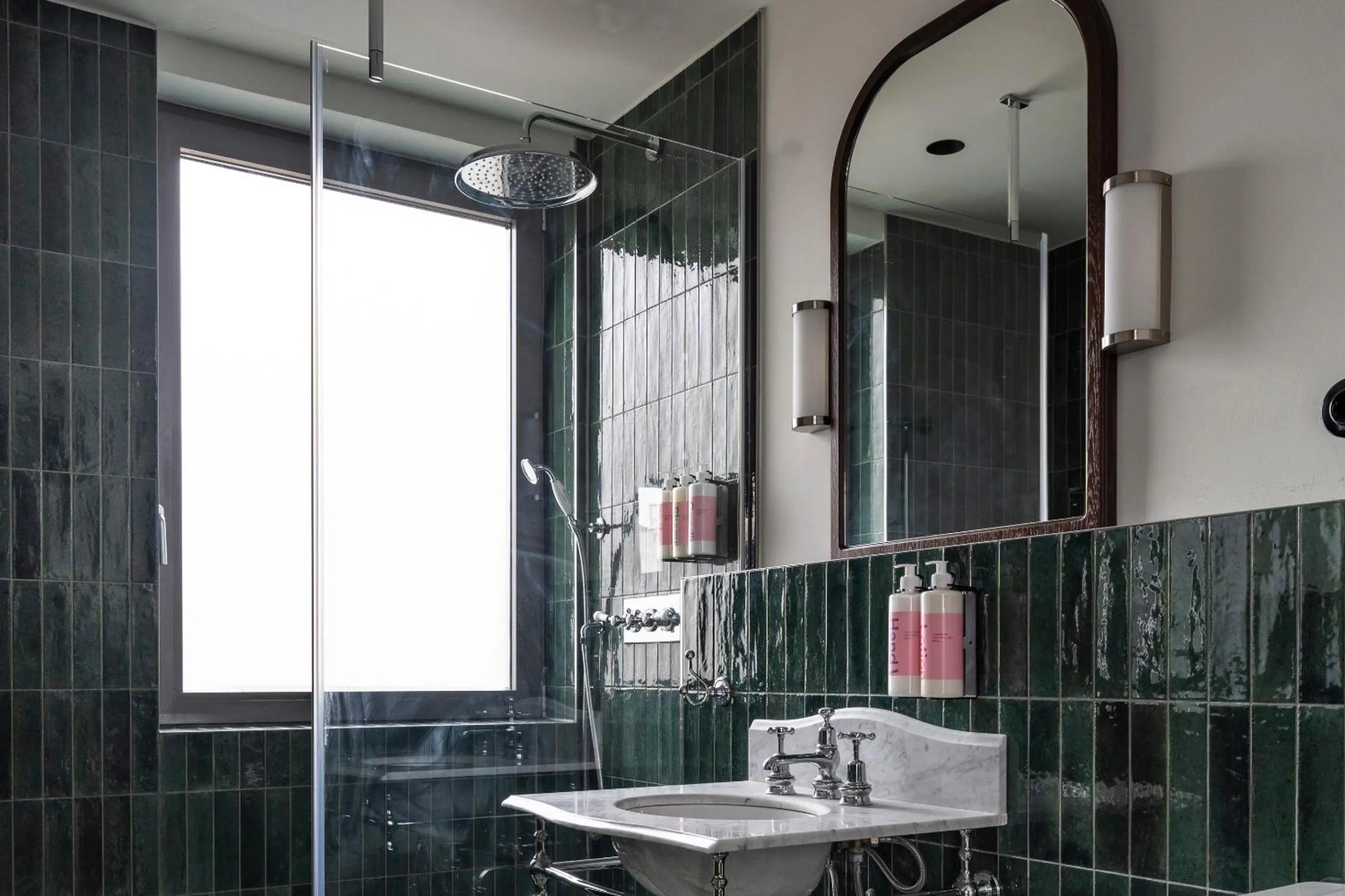 Shower in Numa Berlin Potsdamer Platz