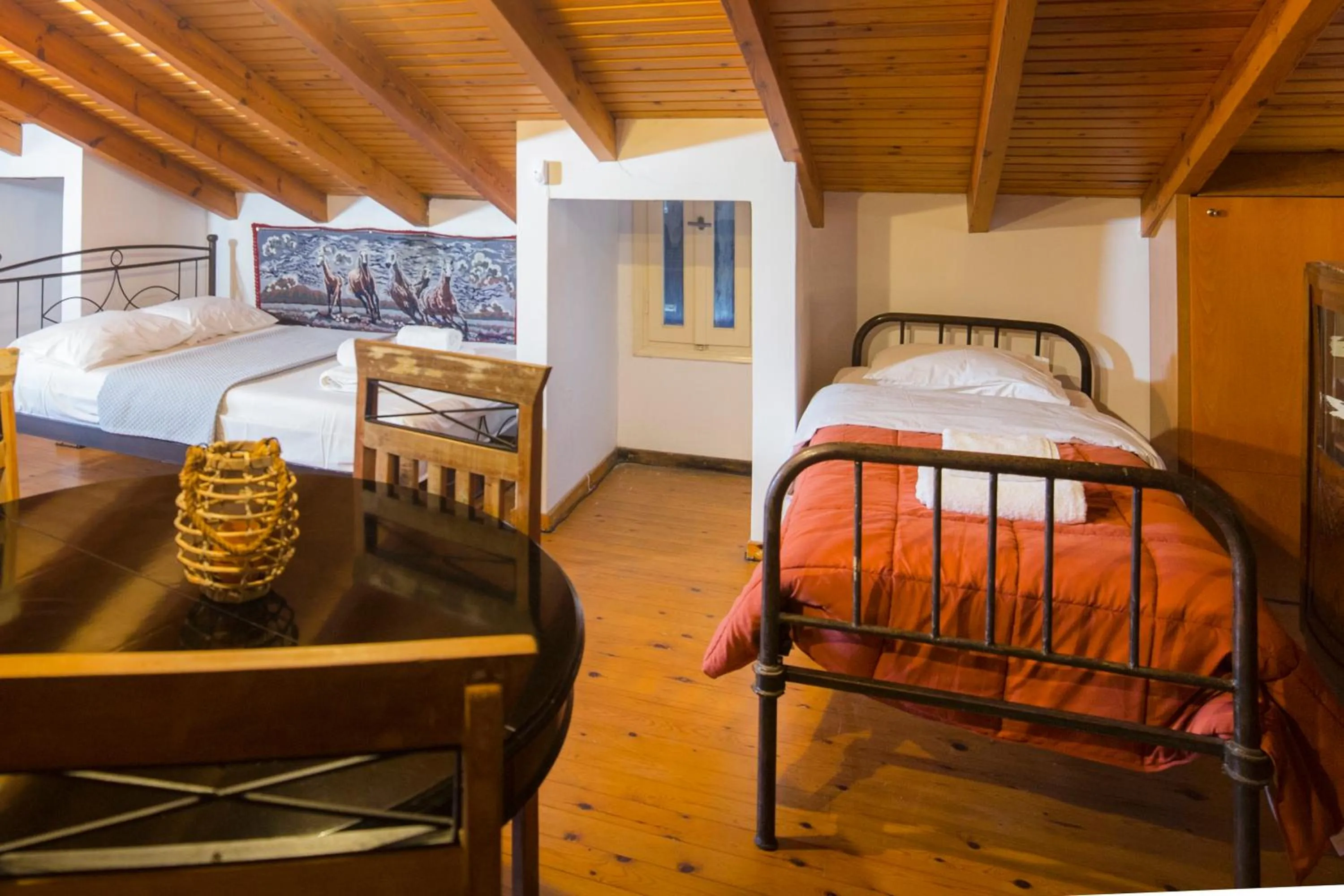 Bed in Captain Ikaros