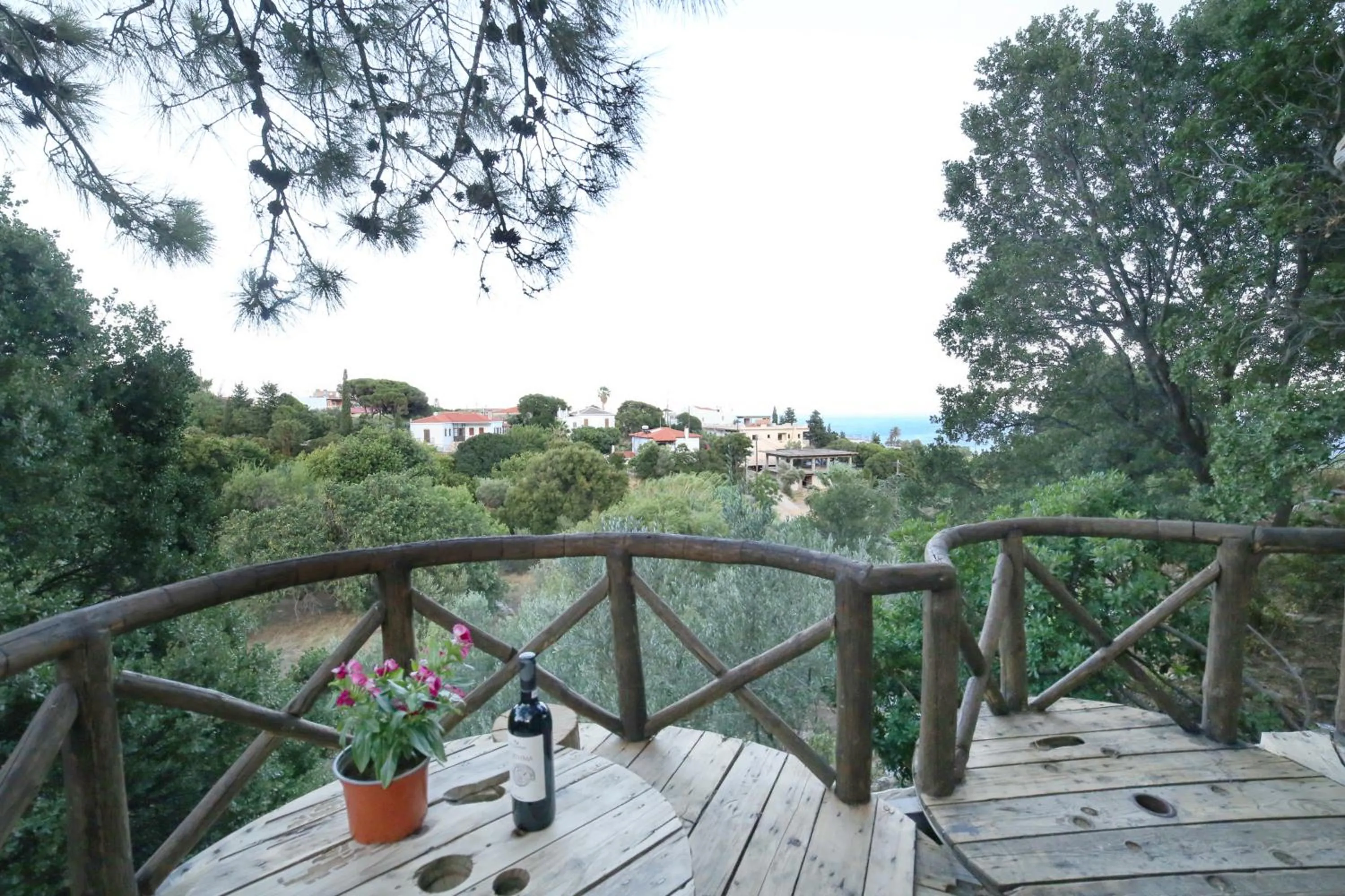 Balcony/Terrace in Captain Ikaros