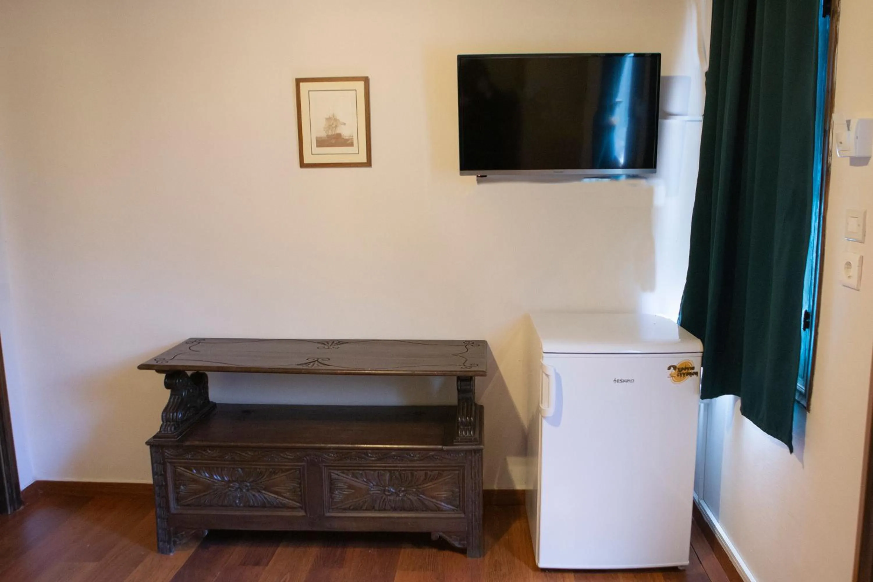 TV and multimedia in Captain Ikaros