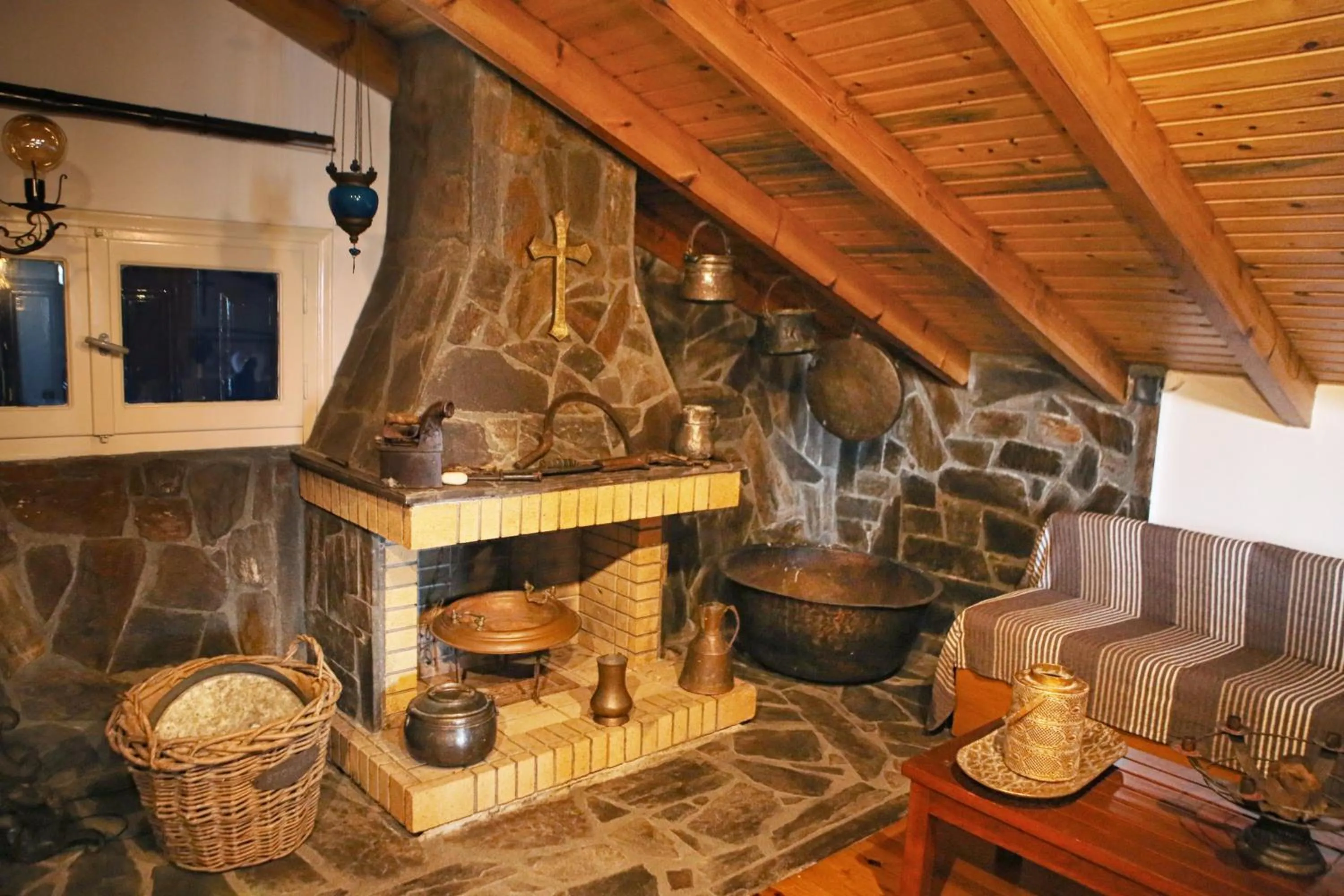 flat iron in Captain Ikaros