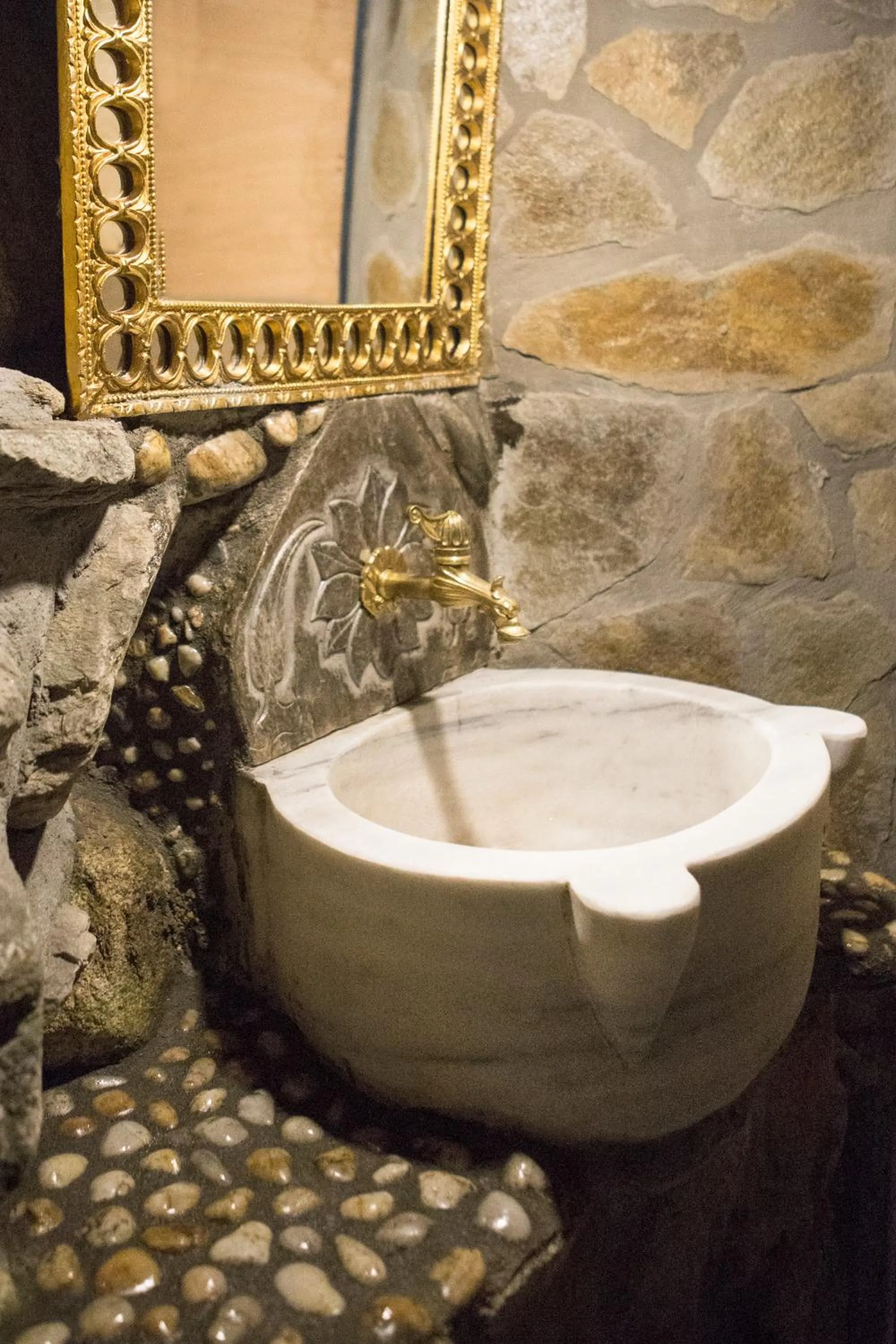 Bathroom in Captain Ikaros