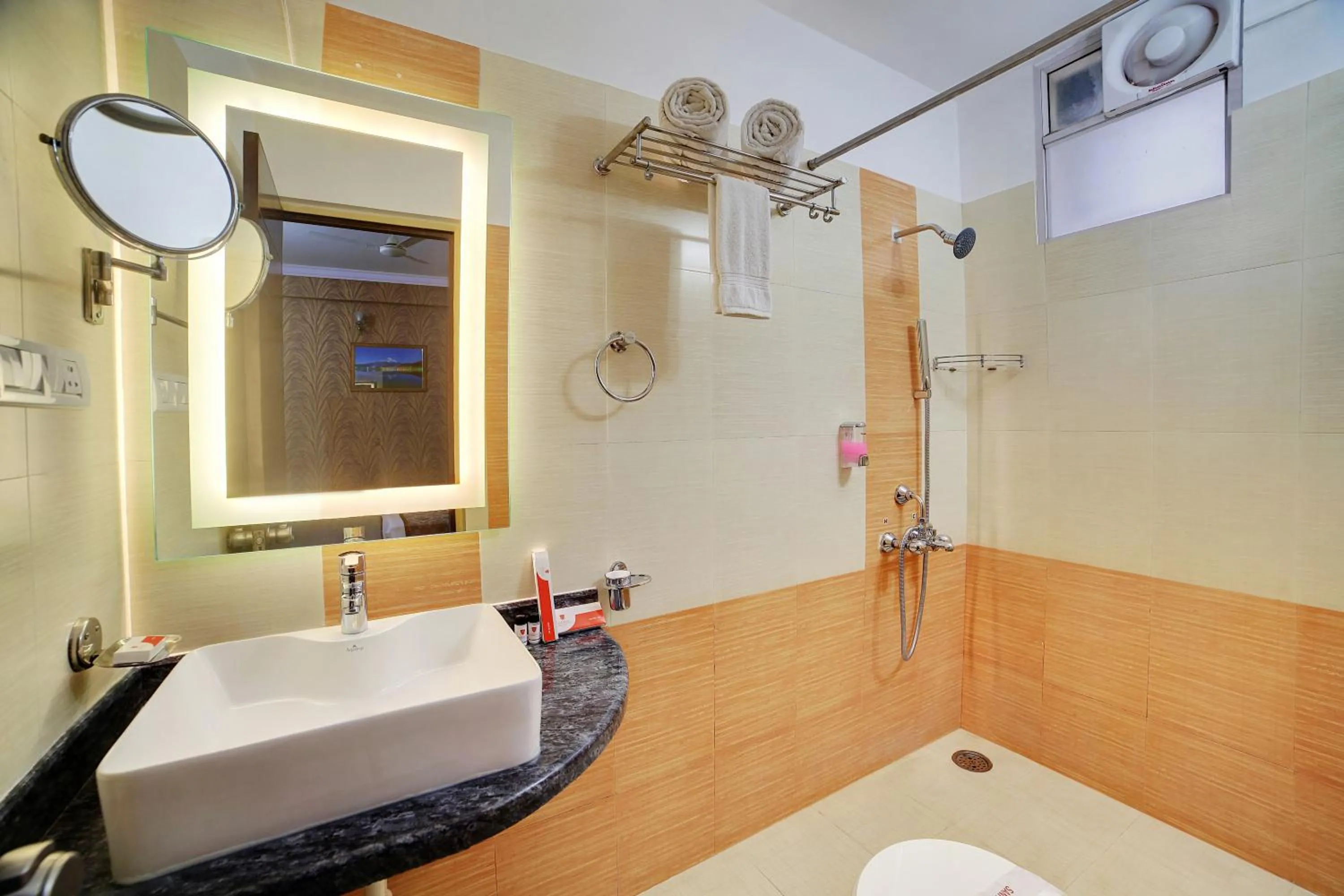 Toilet in The Liverpool Blue Hotels