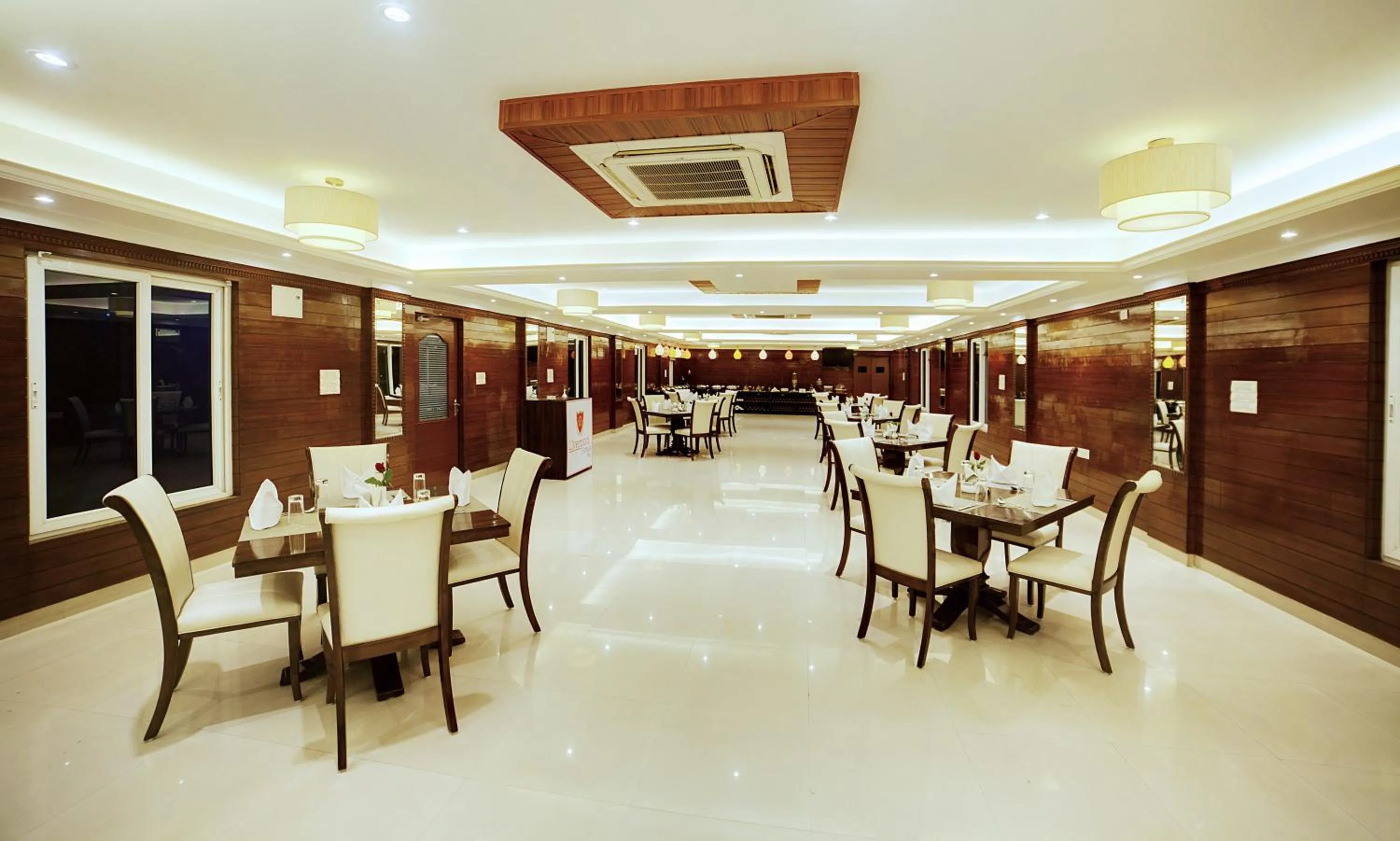 Restaurant/places to eat in The Liverpool Blue Hotels