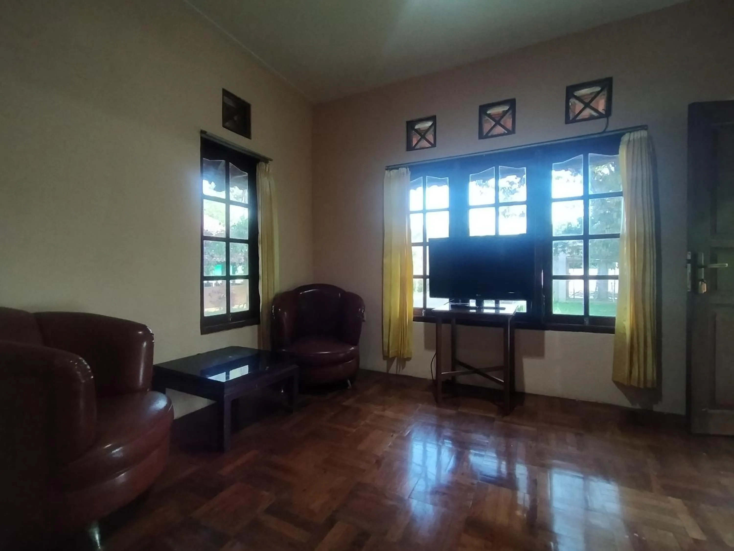 Villa Batu Tua Puncak Mitra RedDoorz