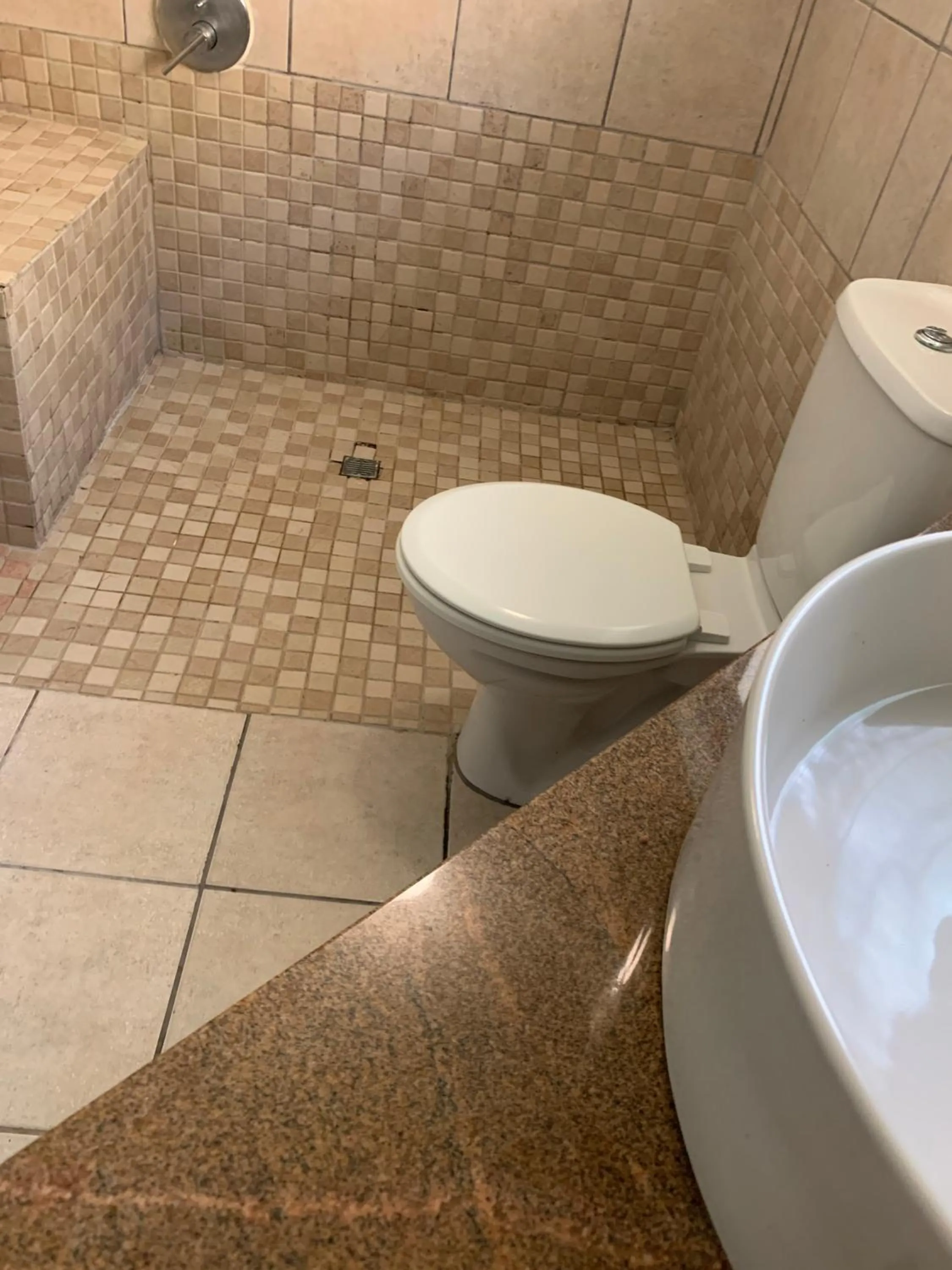 Shower in Umtamvuna River Lodge