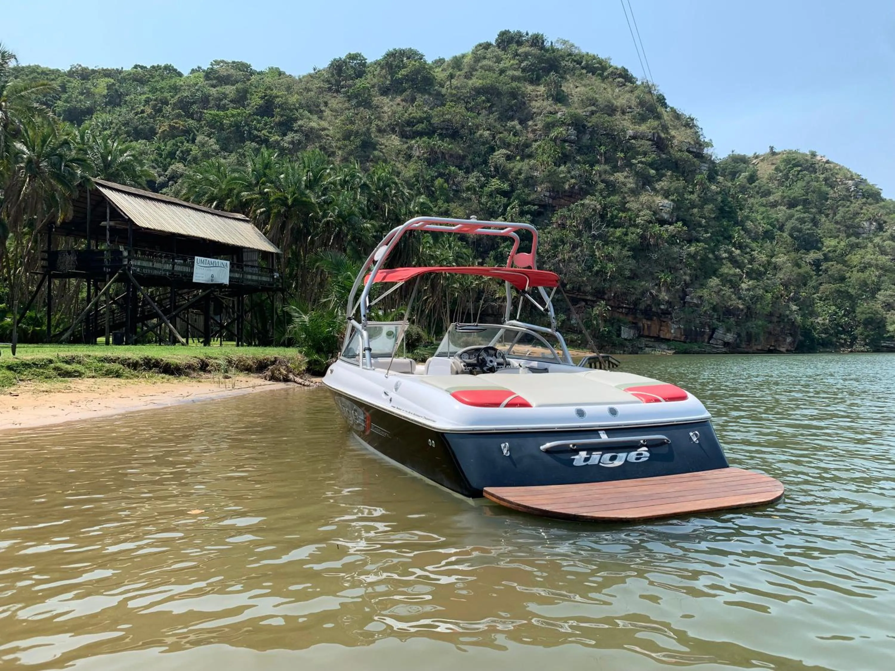 River view in Umtamvuna River Lodge