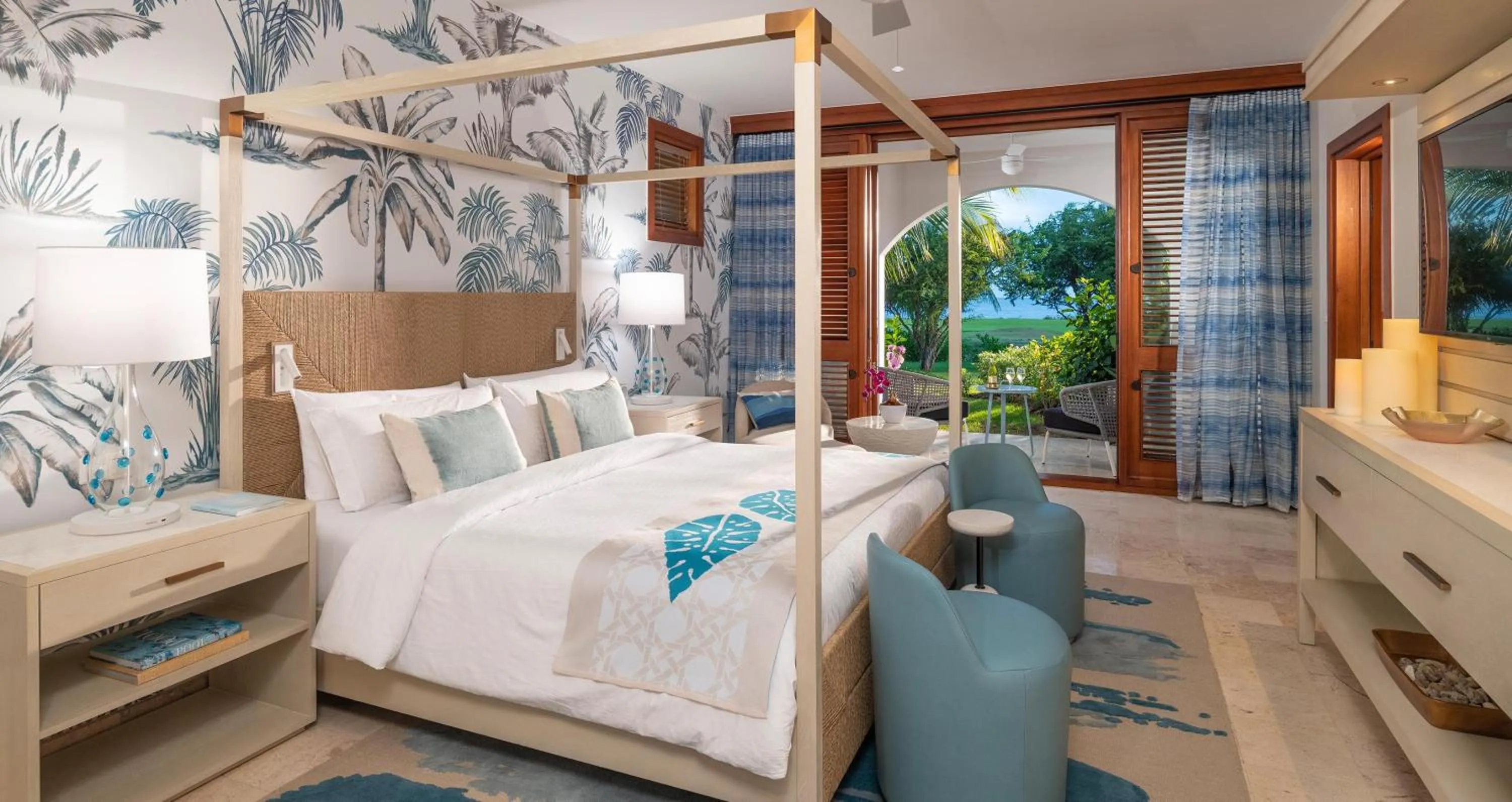 Photo of the whole room, Bed in Sandals Royal Curacao All Inclusive Couples Only