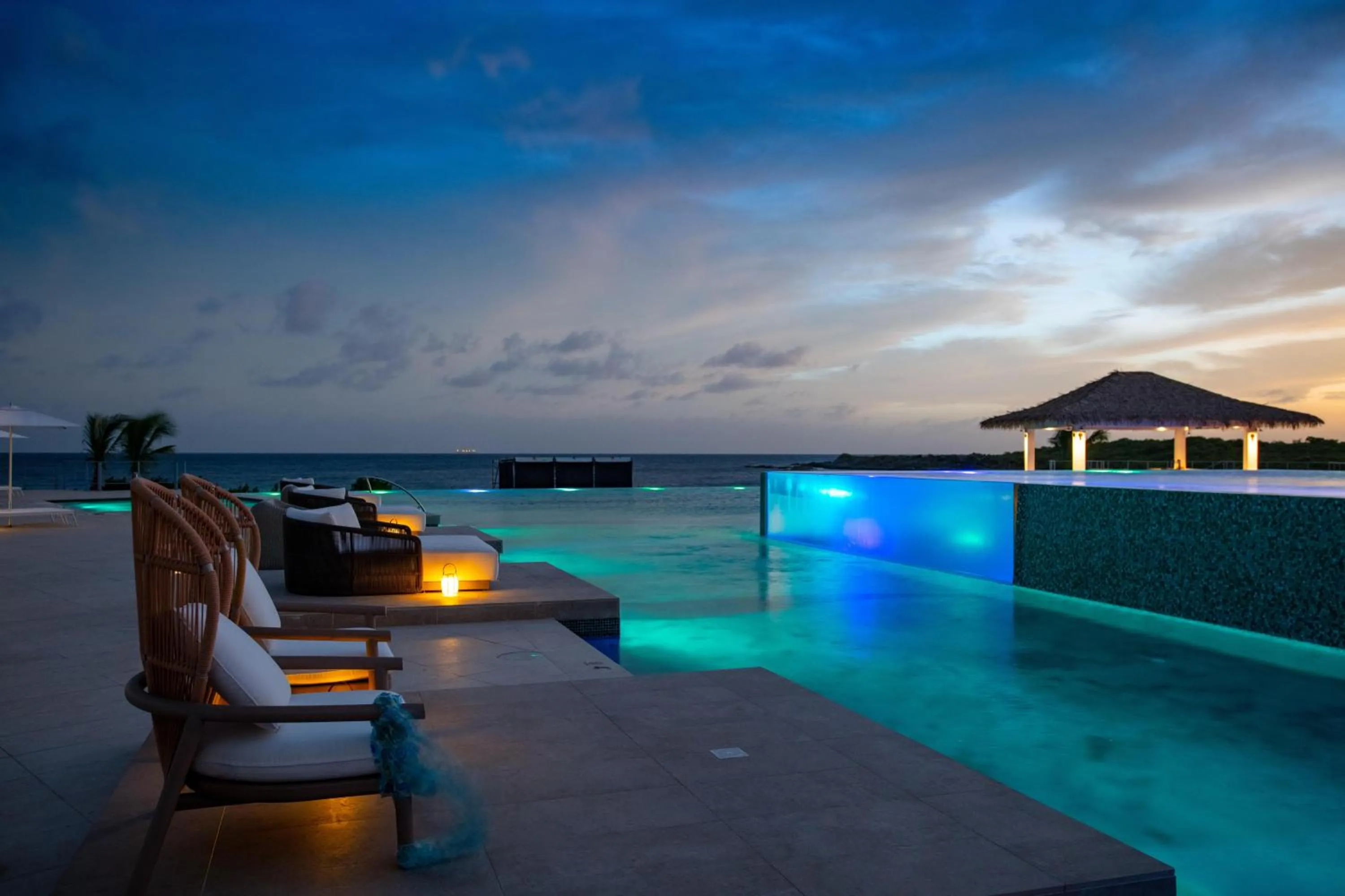 Swimming pool in Sandals Royal Curacao All Inclusive Couples Only