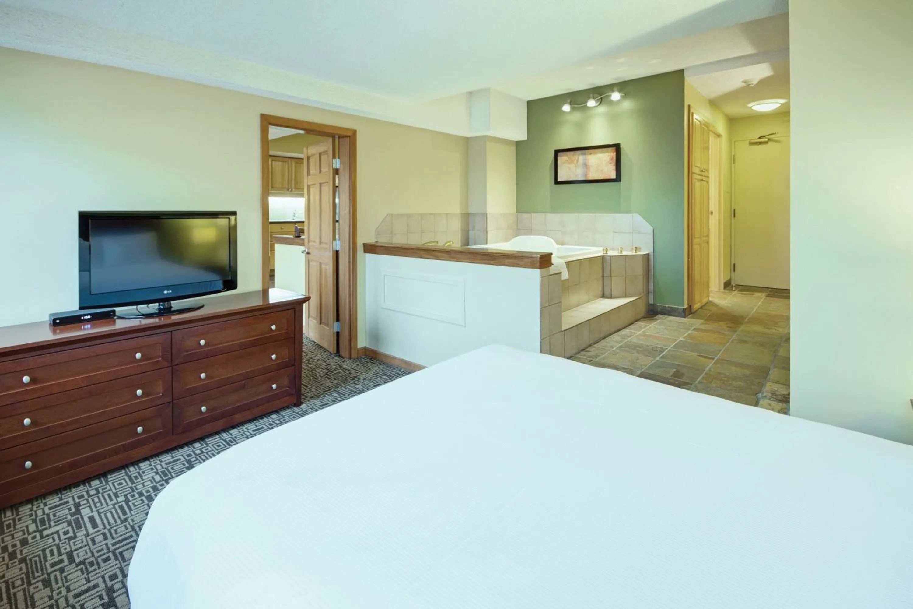 Bedroom in Mountainside Lodge