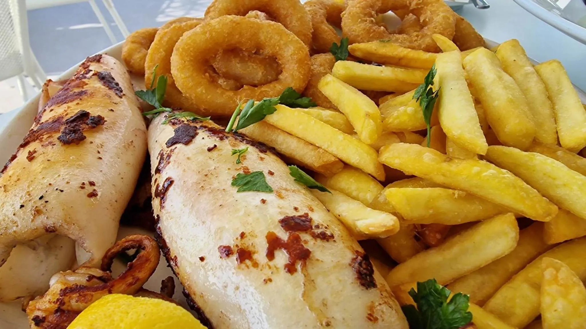 Restaurant/places to eat in Narciso Thassos Luxury Suites