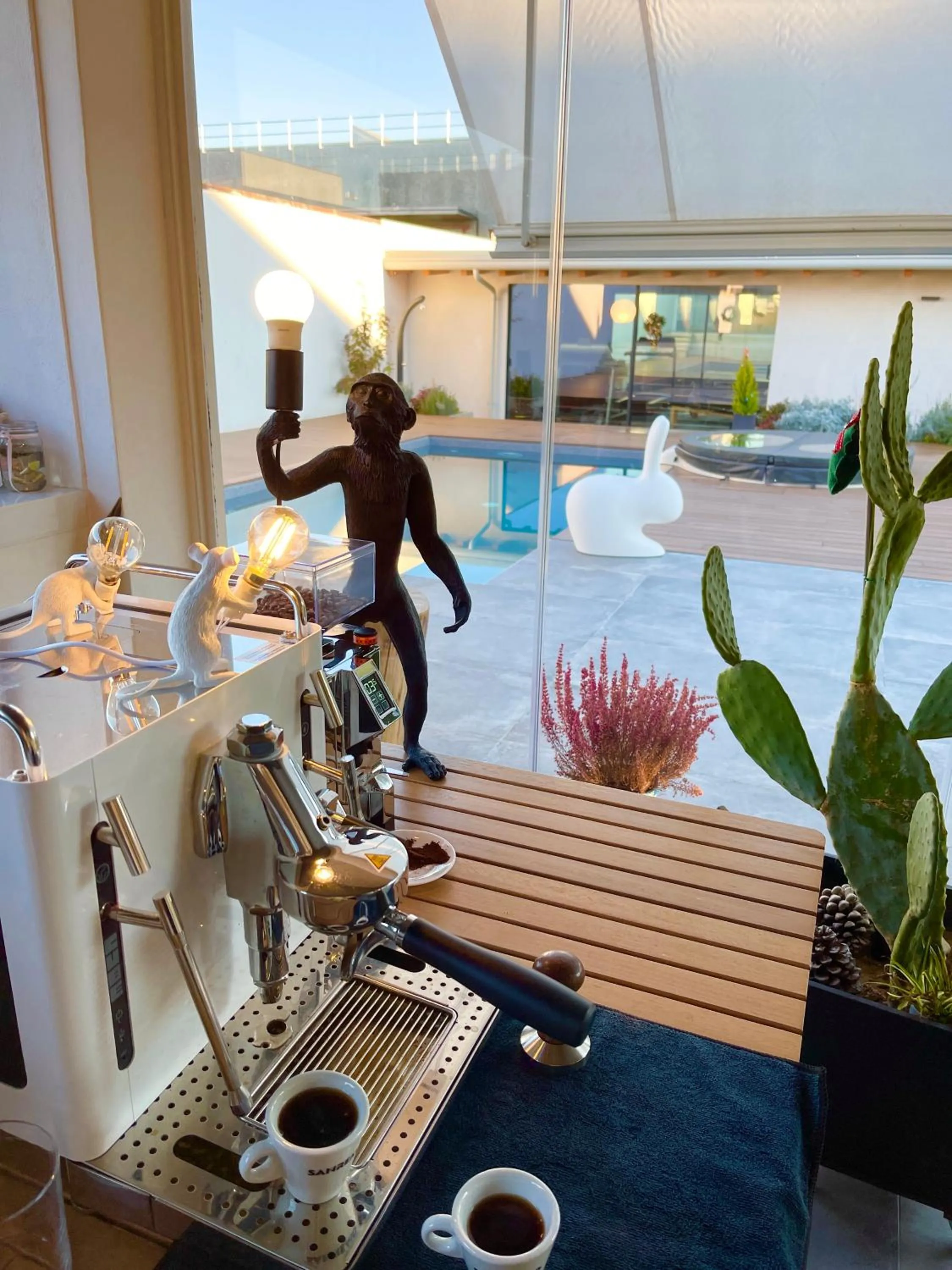 Breakfast in Other Garden - Luxury Bed and Breakfast