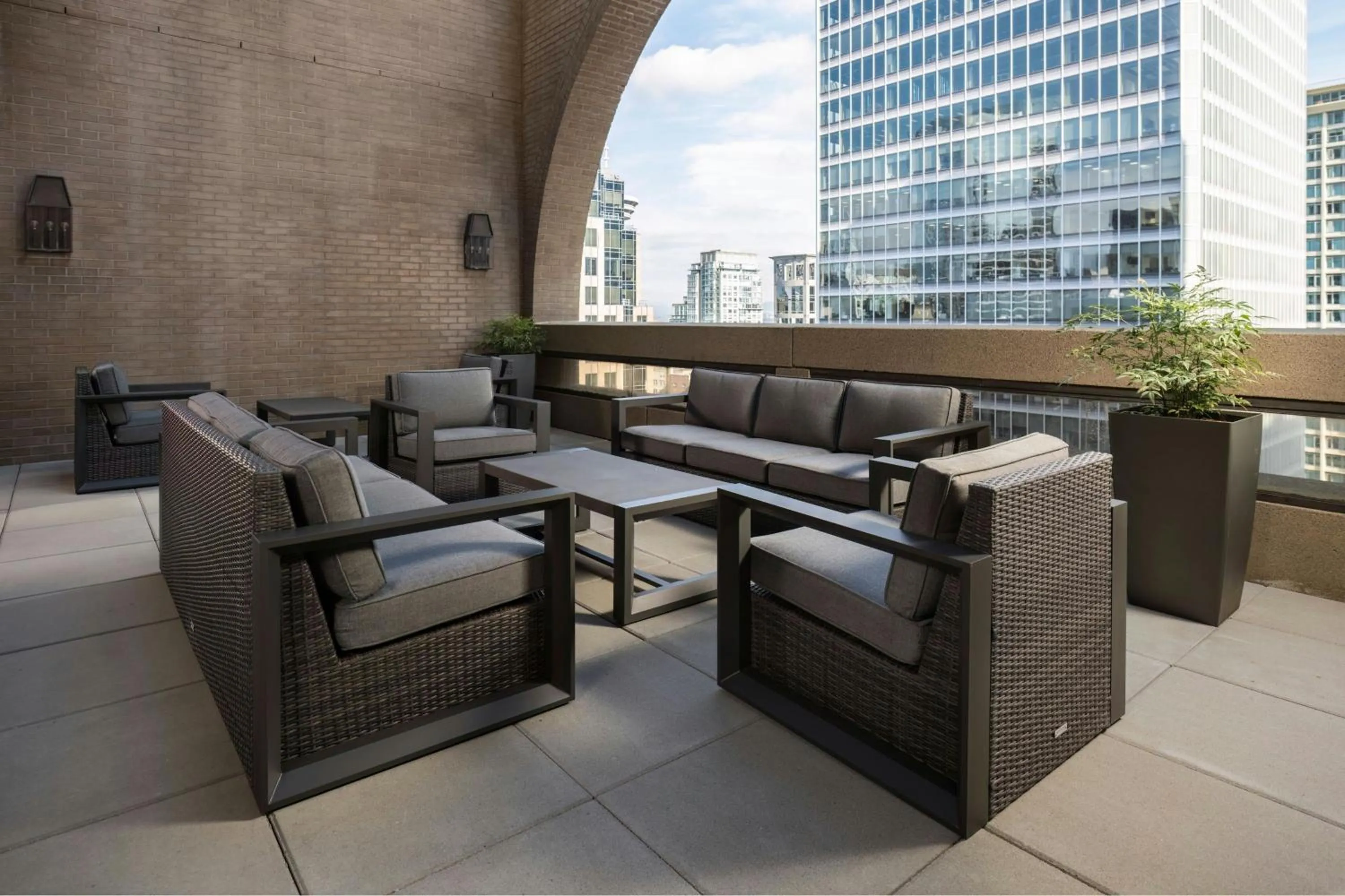 Bedroom in Metropolitan Hotel Vancouver