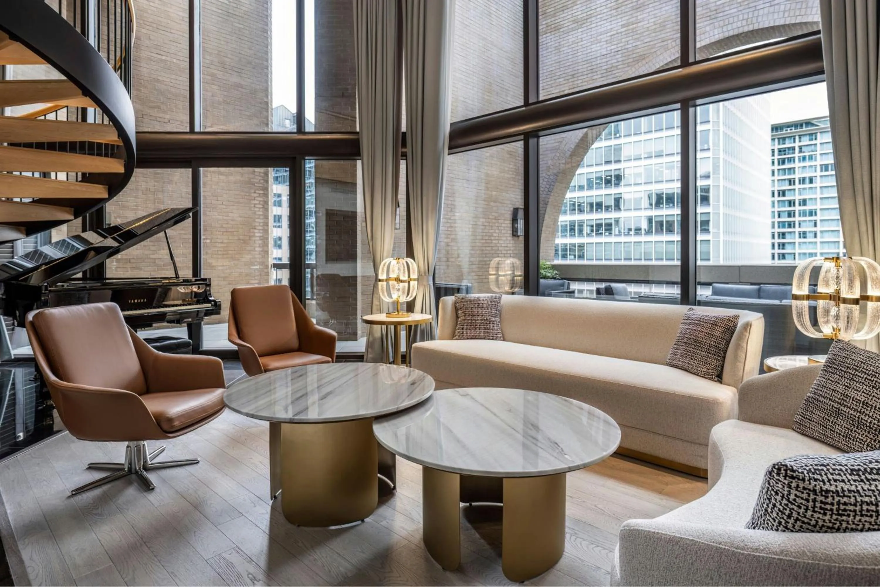 Living room in Metropolitan Hotel Vancouver