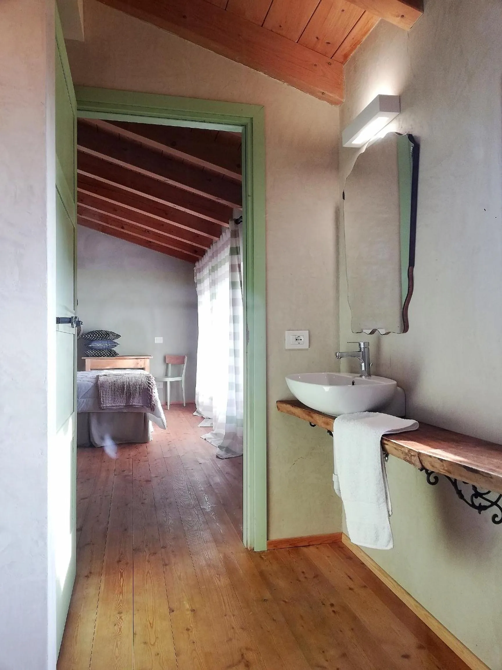 Bed in B&B Cà Montemezzano