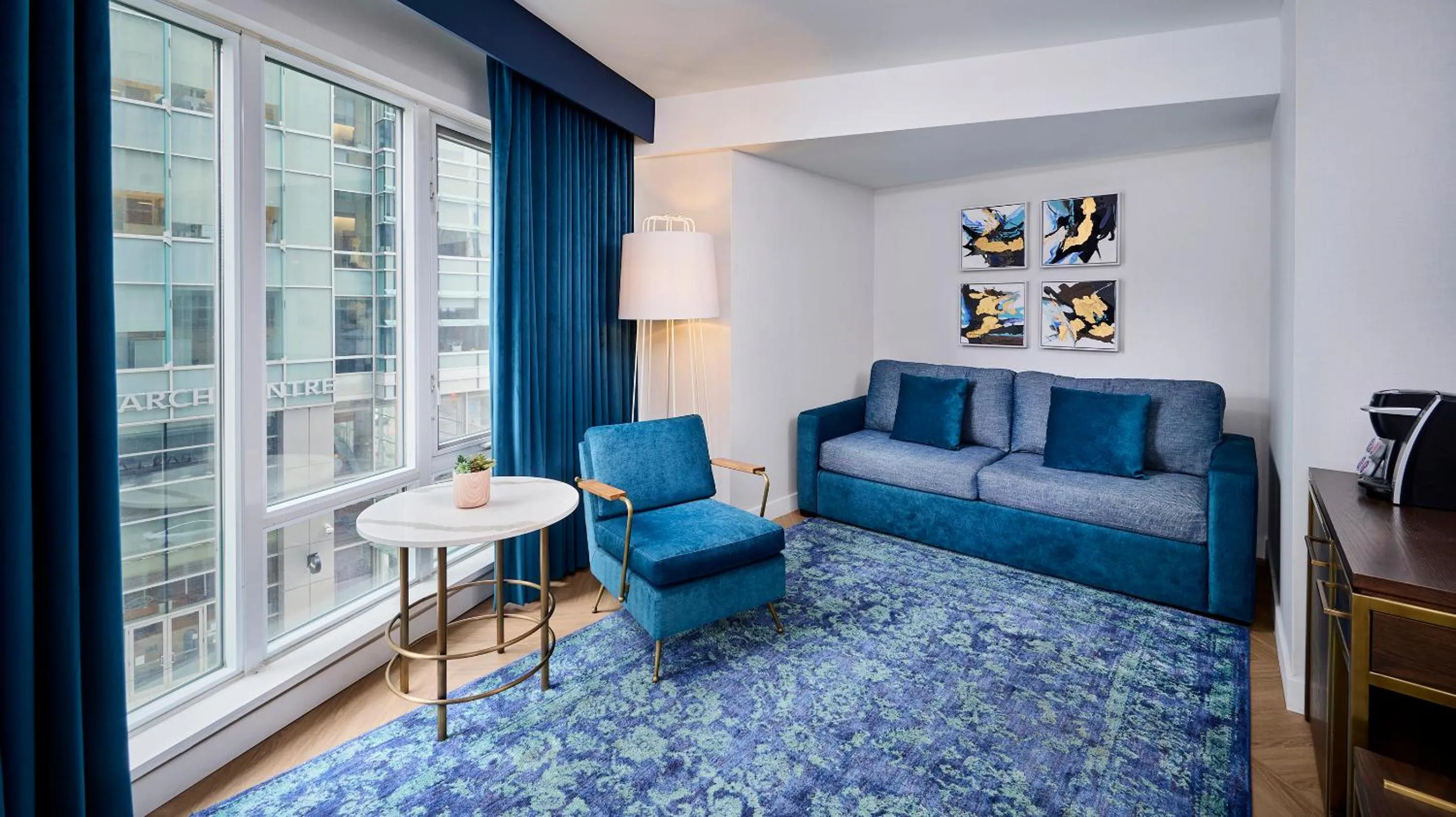 Seating area in Pantages Hotel Toronto Centre
