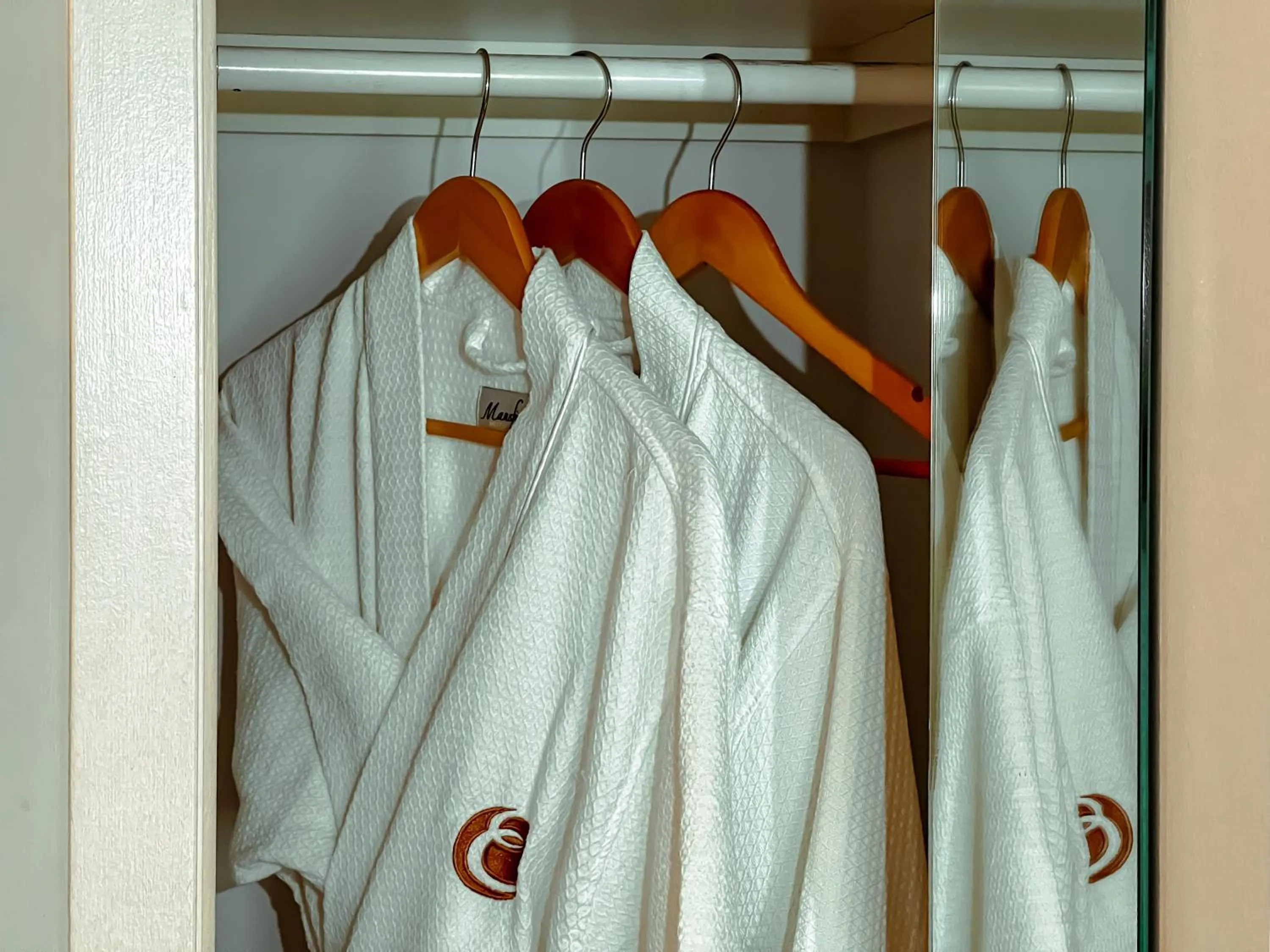 Spa and wellness centre/facilities in Executive Hotel Cosmopolitan Toronto