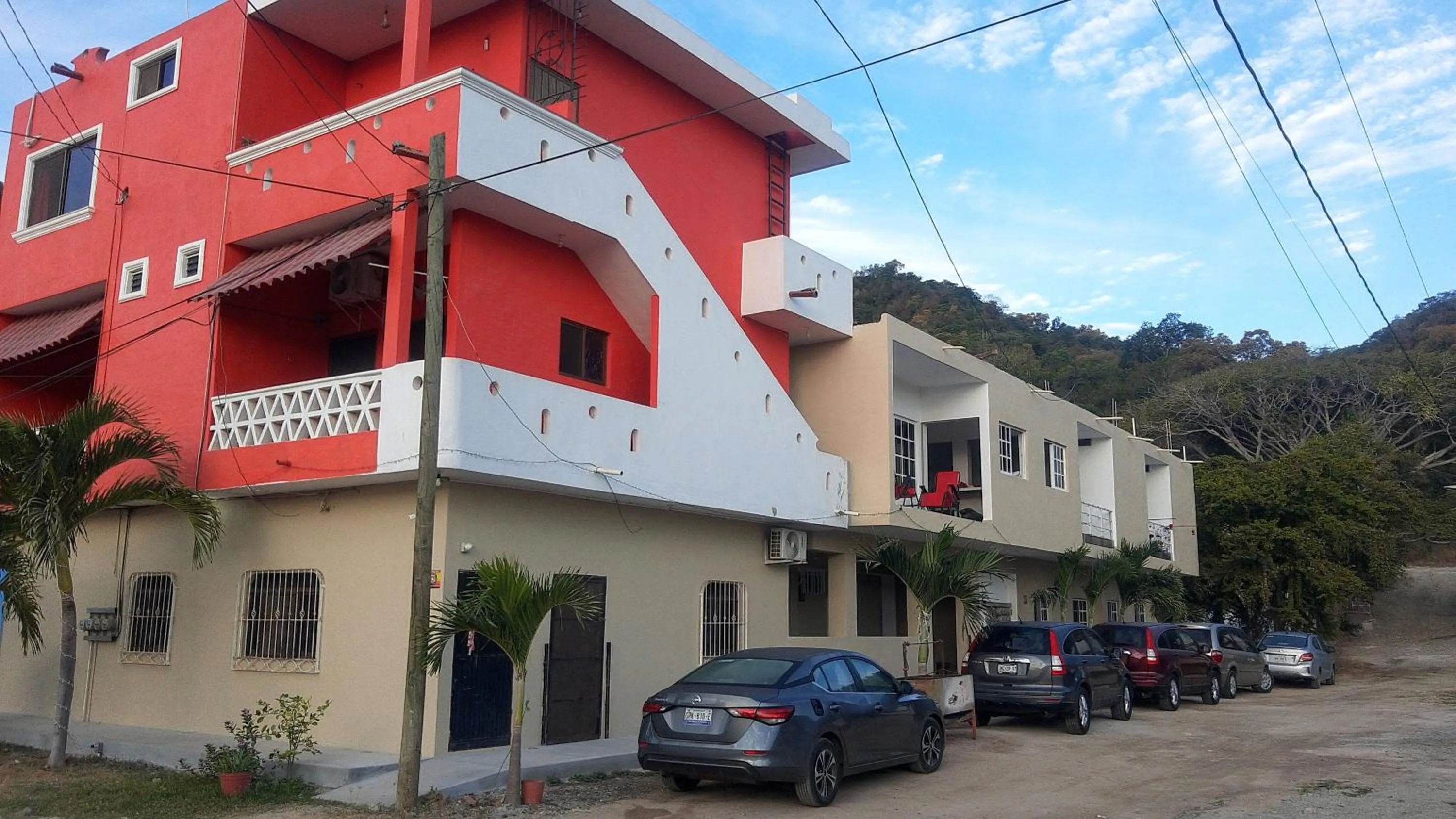 Hotel y Bungalows Bugambilias