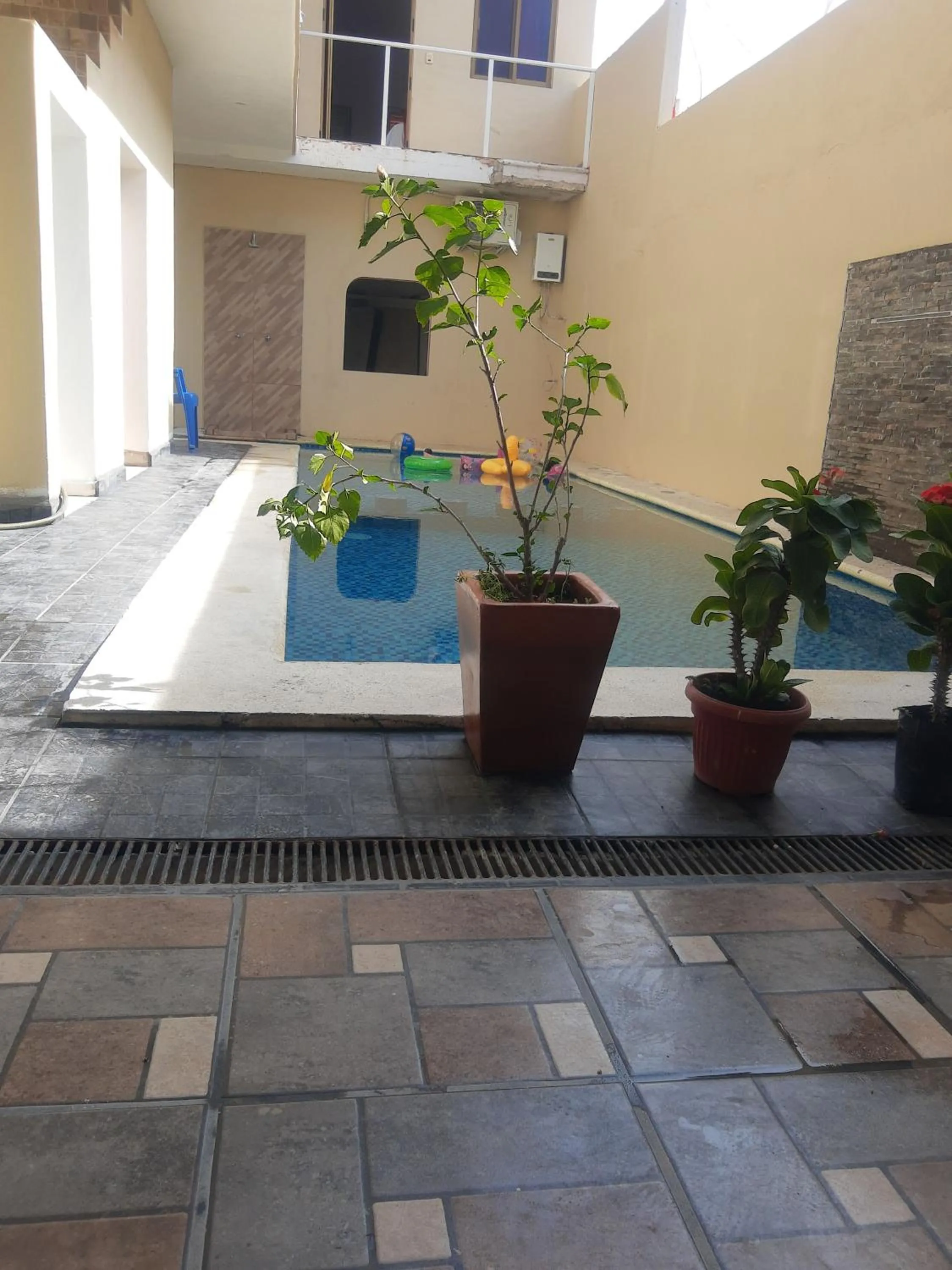 Hotel y Bungalows Bugambilias