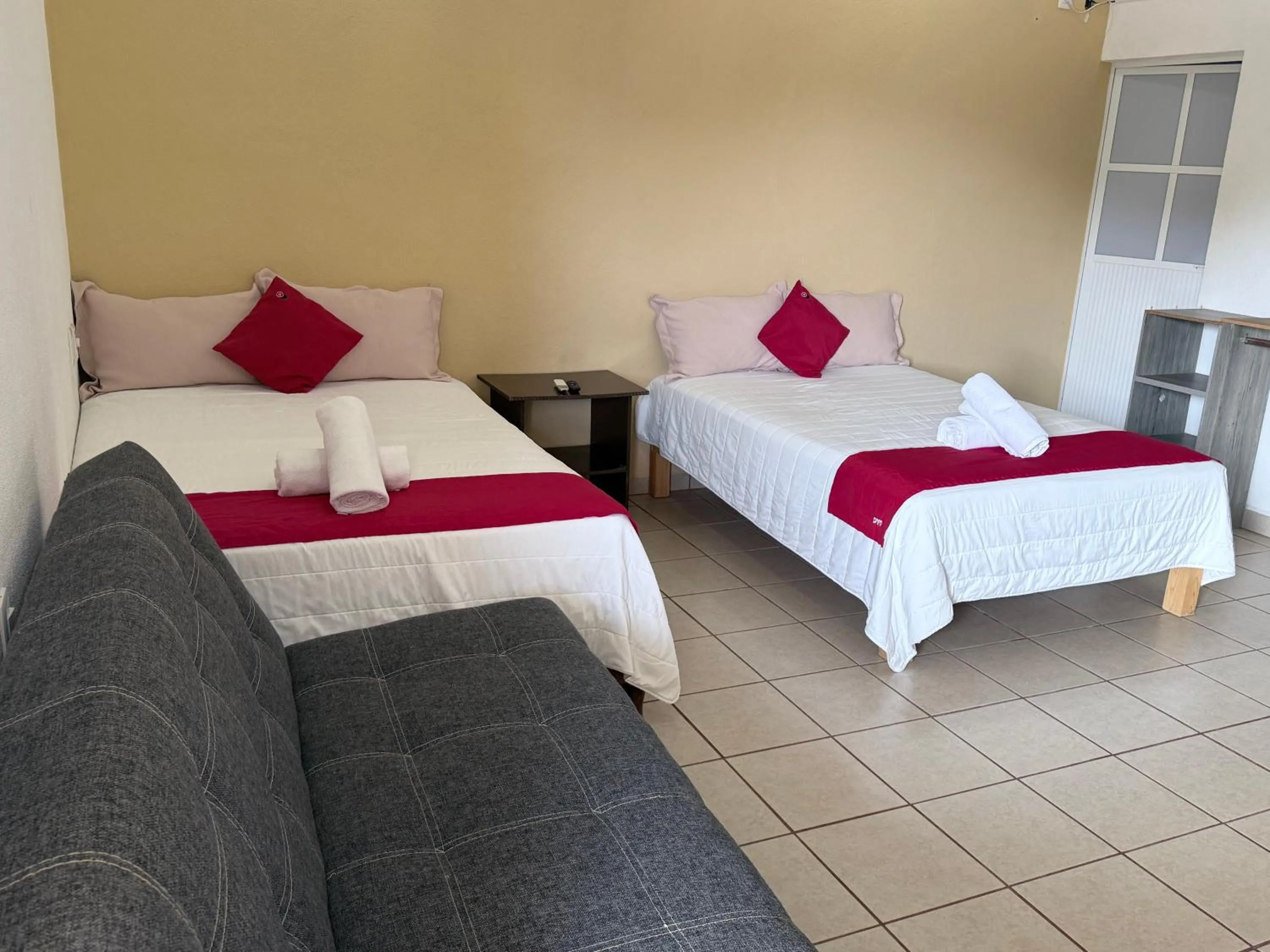 Bed in Hotel y Bungalows Bugambilias