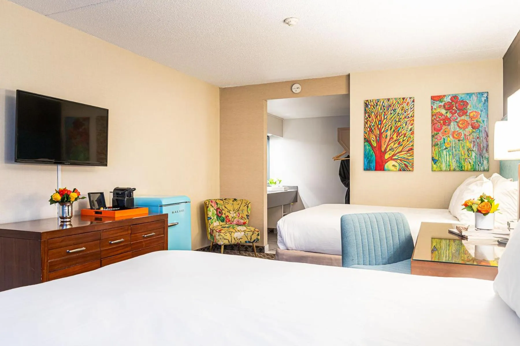 Bed in Old Stone Inn Boutique Hotel