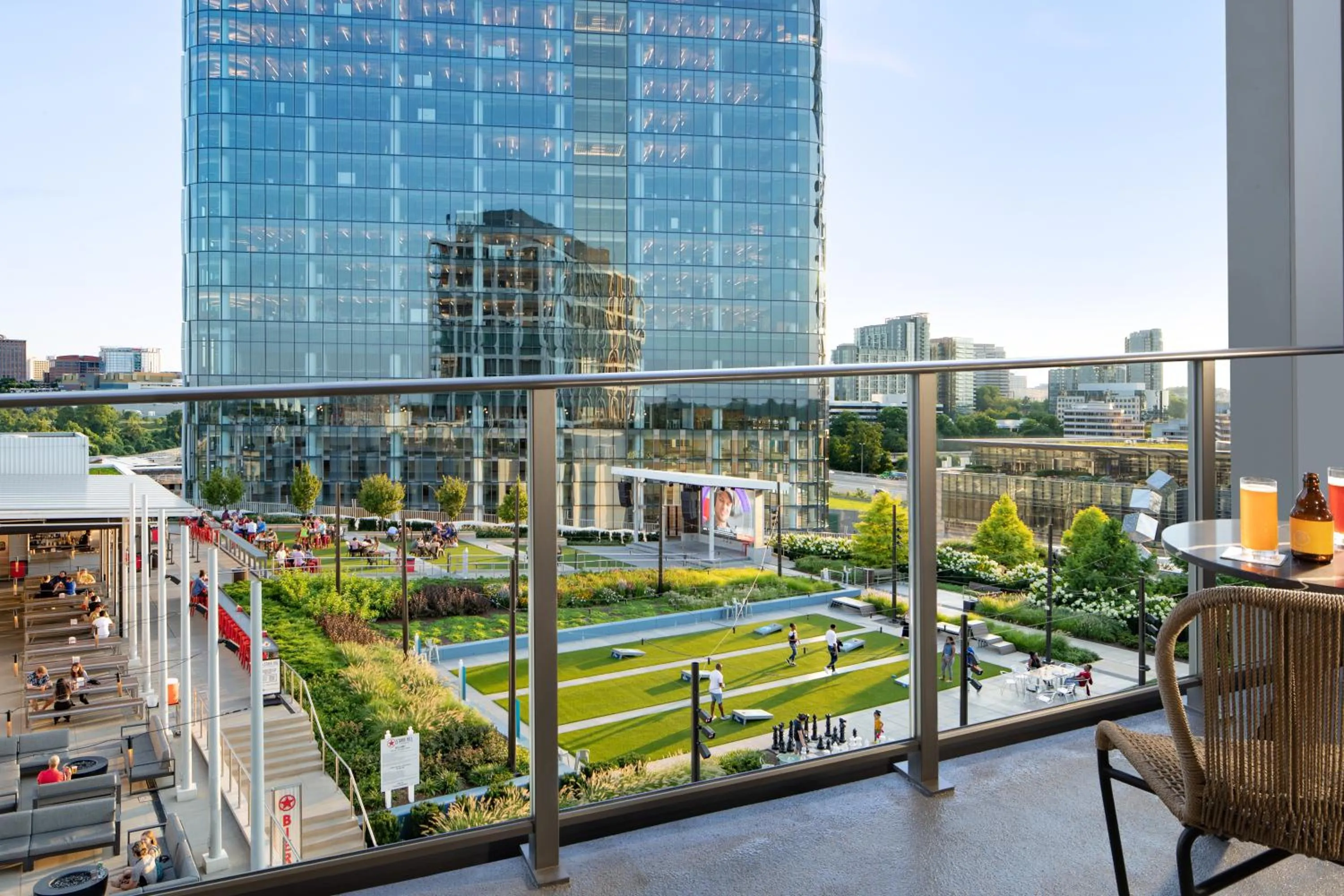 Balcony/Terrace in The Watermark Hotel