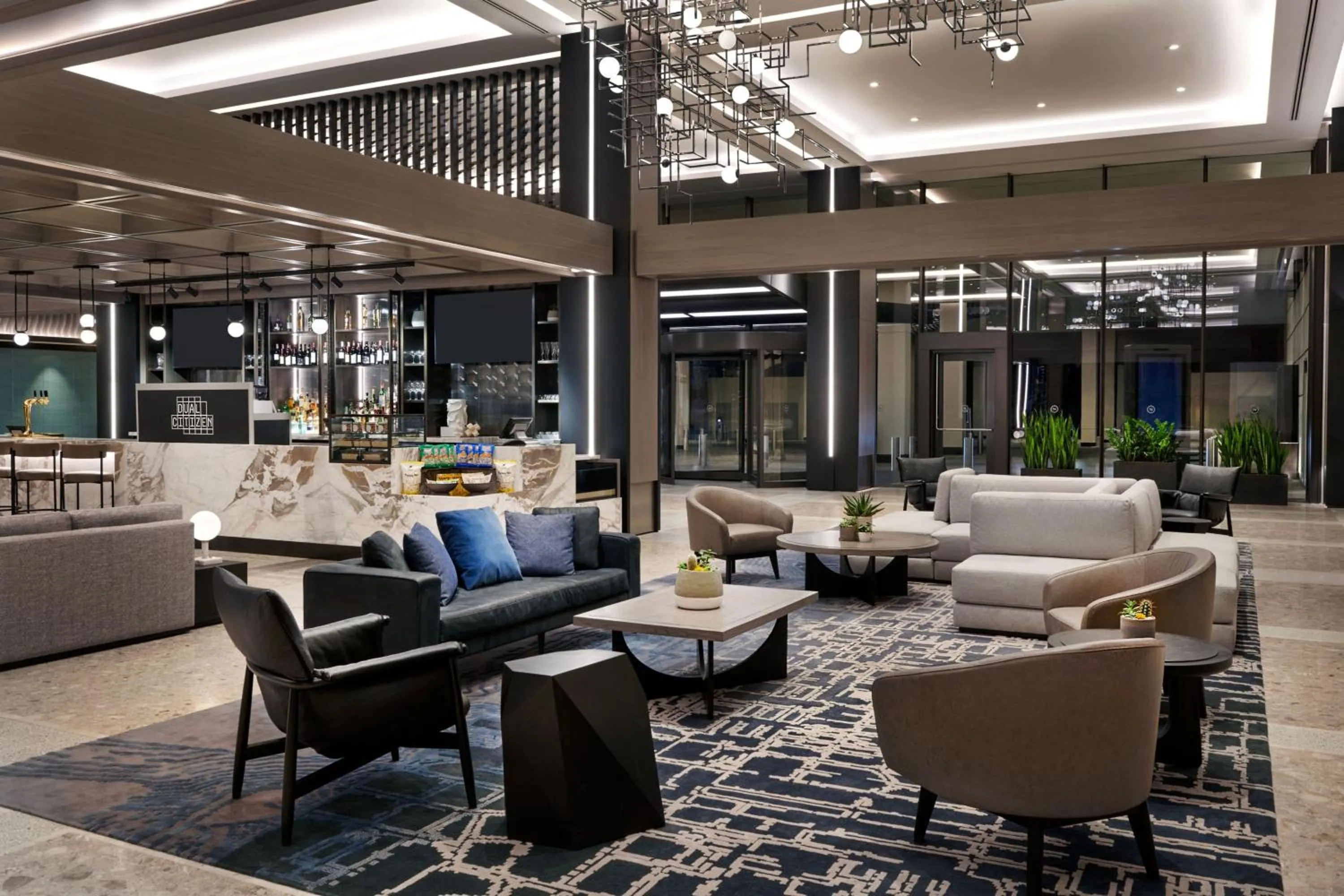 Lounge or bar in Sheraton Centre Toronto Hotel