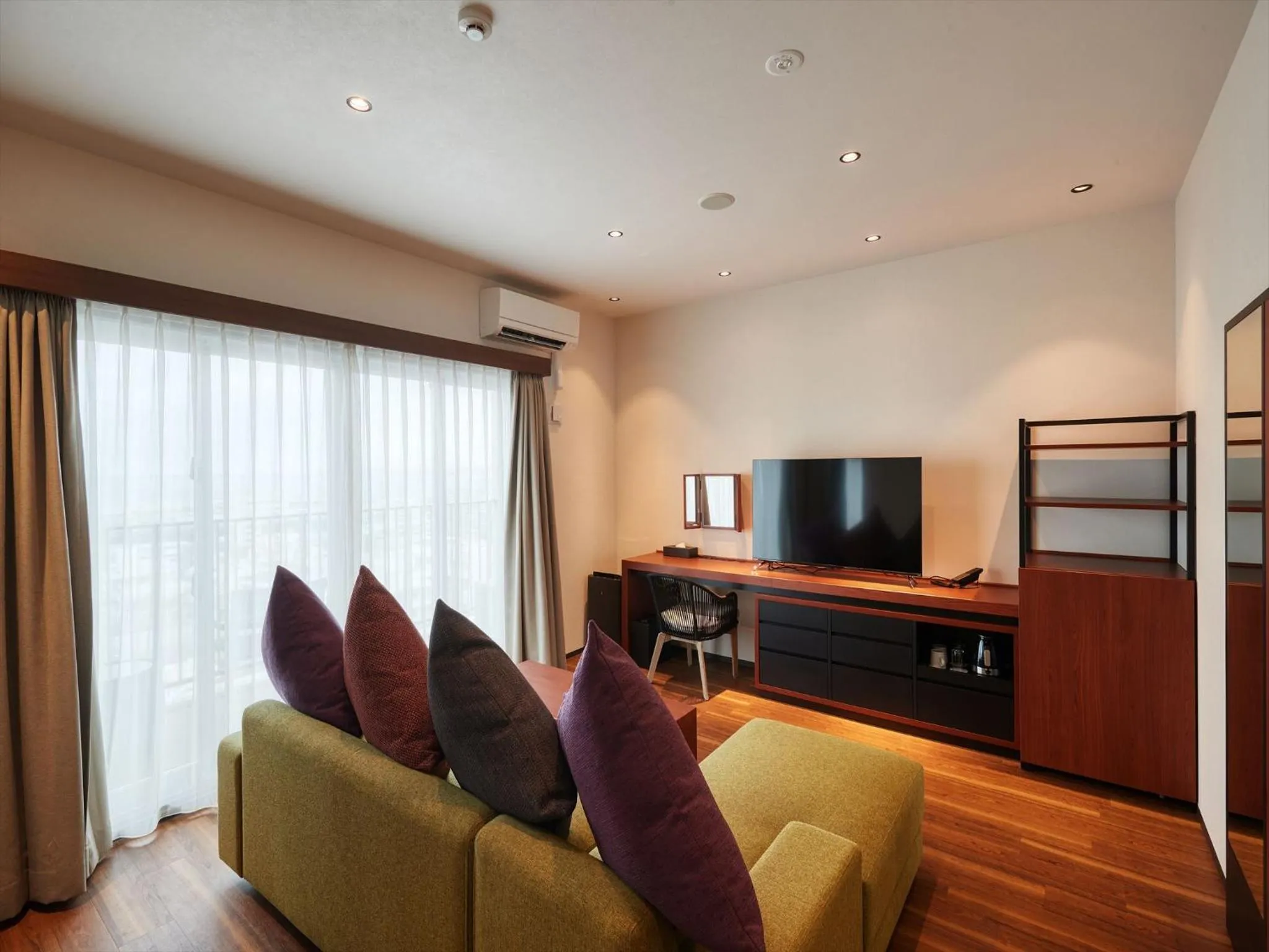 TV and multimedia in THE GRAND HOTEL GINOWAN