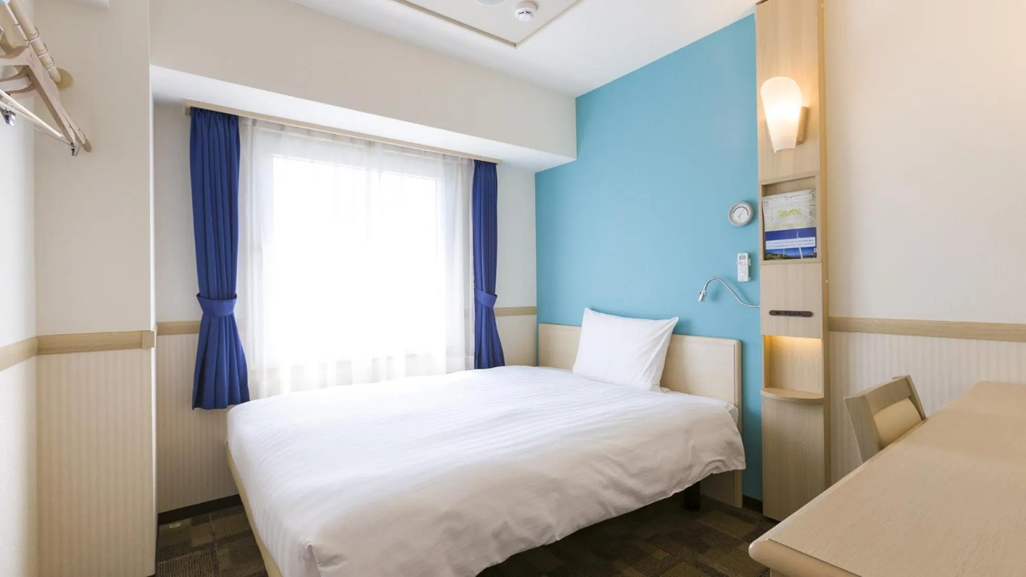 Bedroom, Bed in Toyoko Inn Tokyo Akishima-eki Minami-guchi