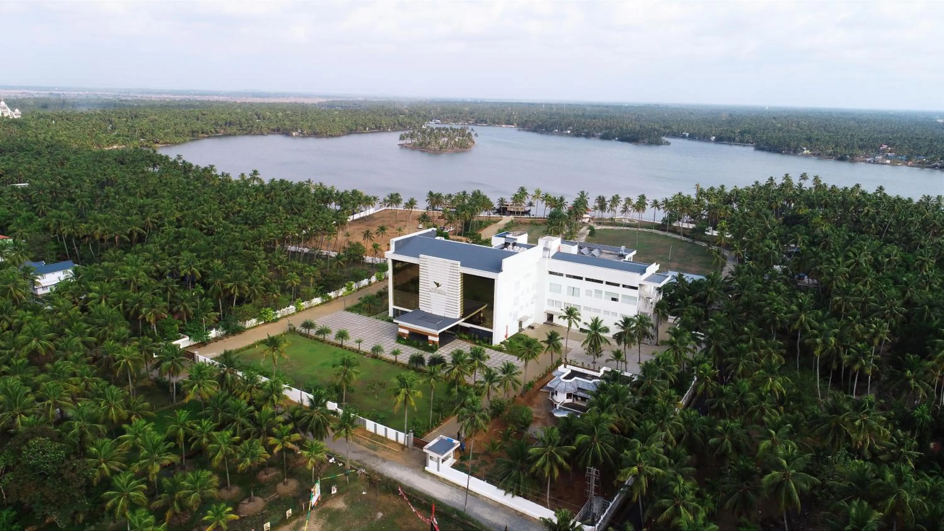 Property building in Blue Serene Backwater Resort