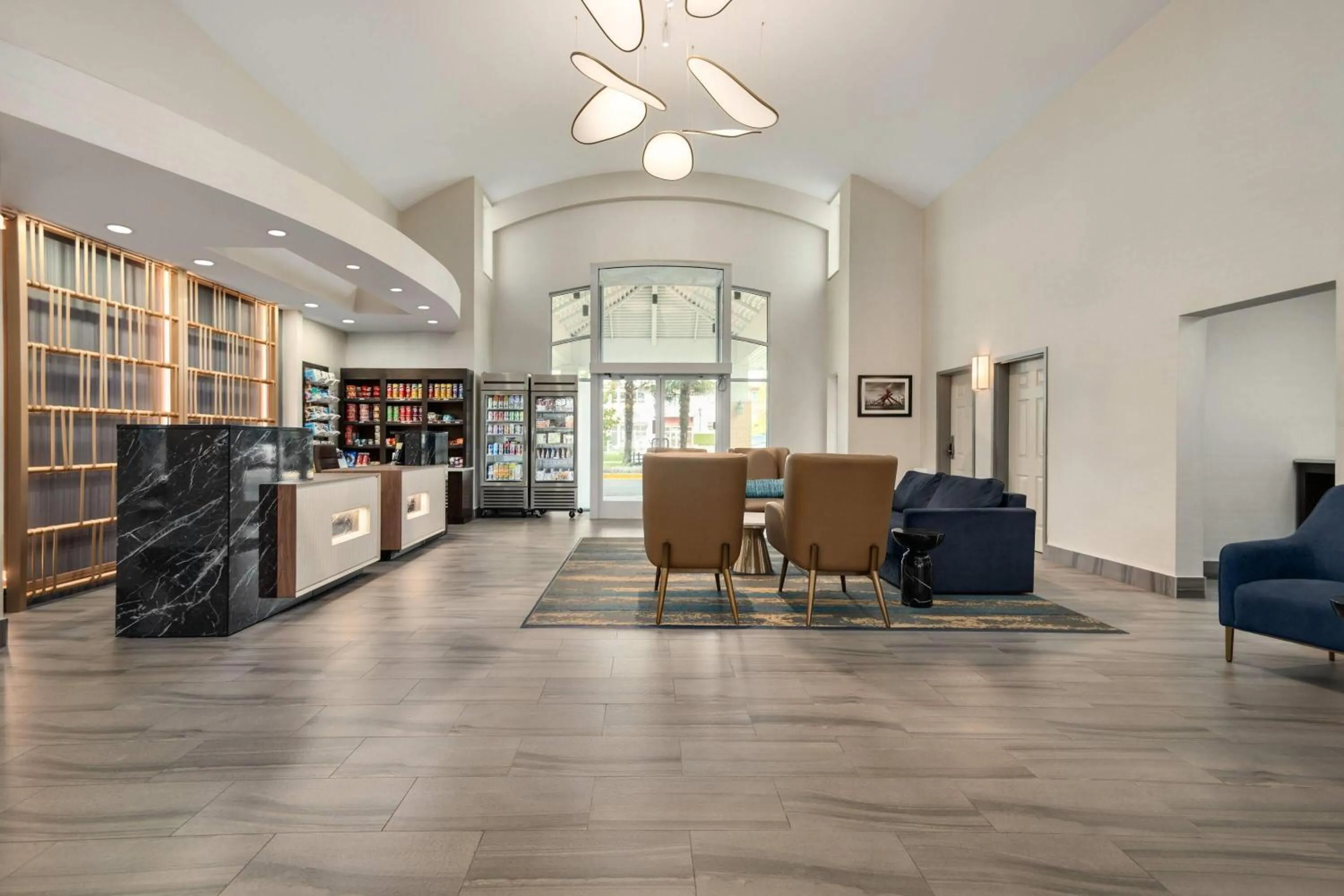 Lobby or reception in La Quinta Inn by Wyndham Vancouver Airport