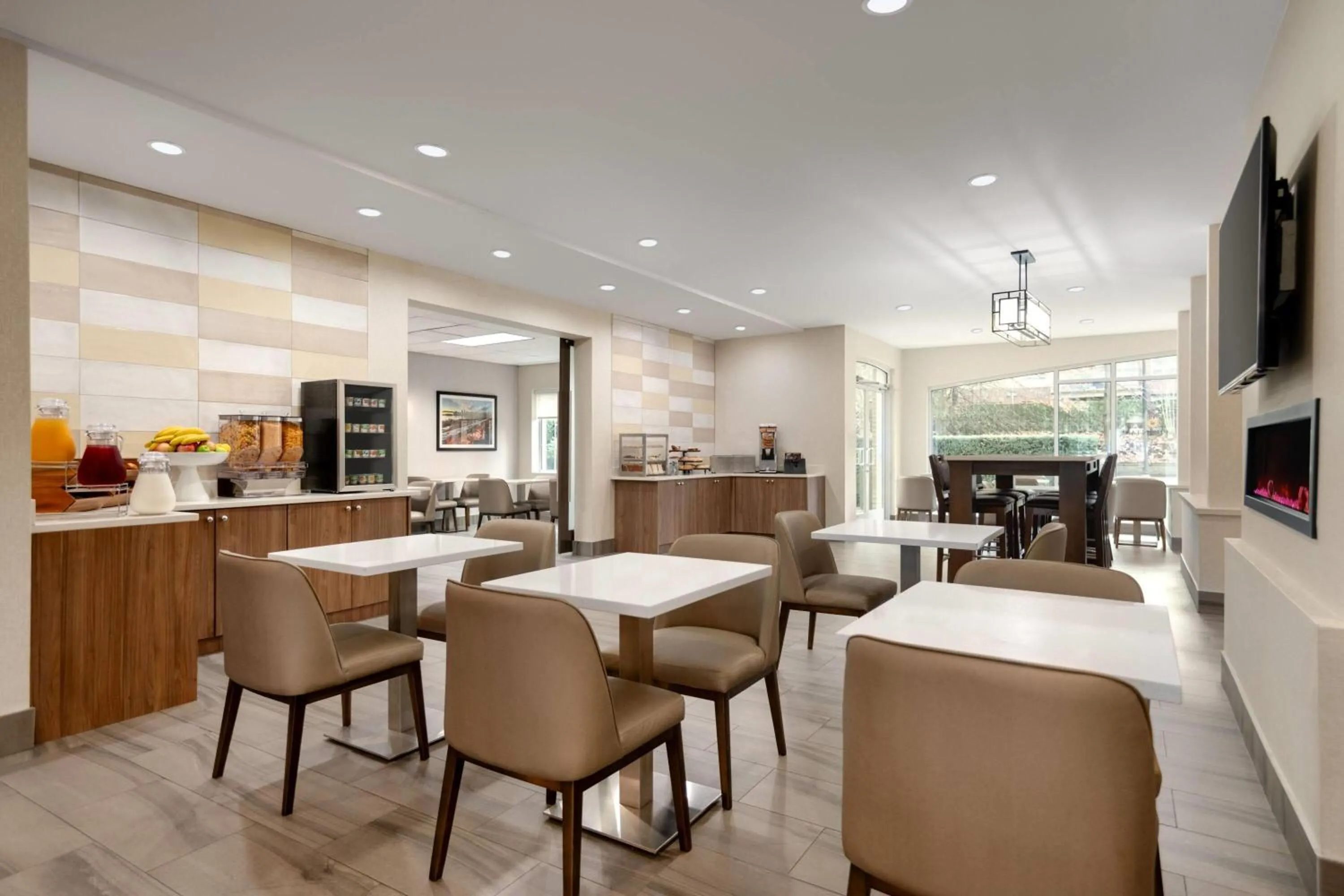 Restaurant/places to eat in La Quinta Inn by Wyndham Vancouver Airport