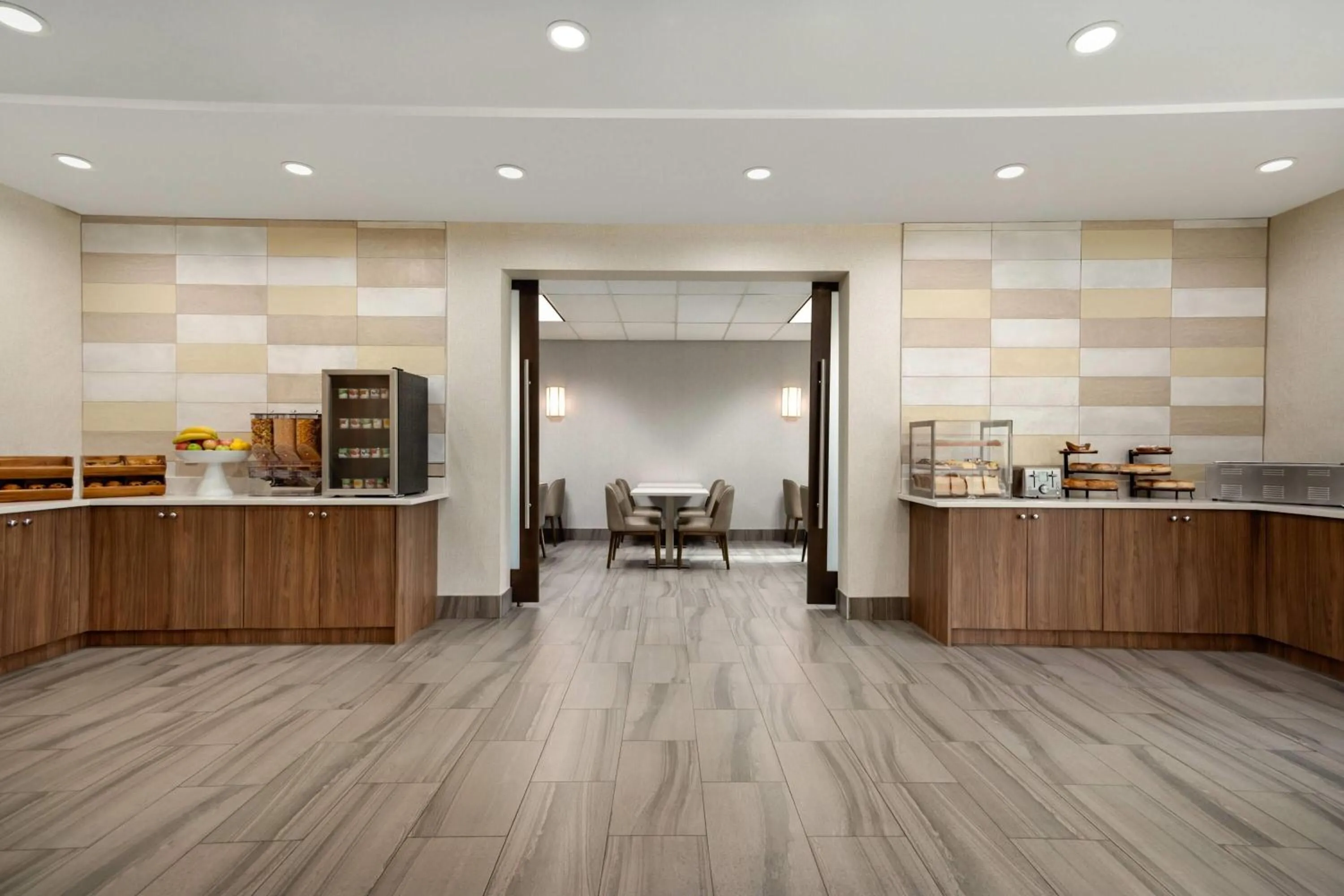 Buffet breakfast in La Quinta Inn by Wyndham Vancouver Airport