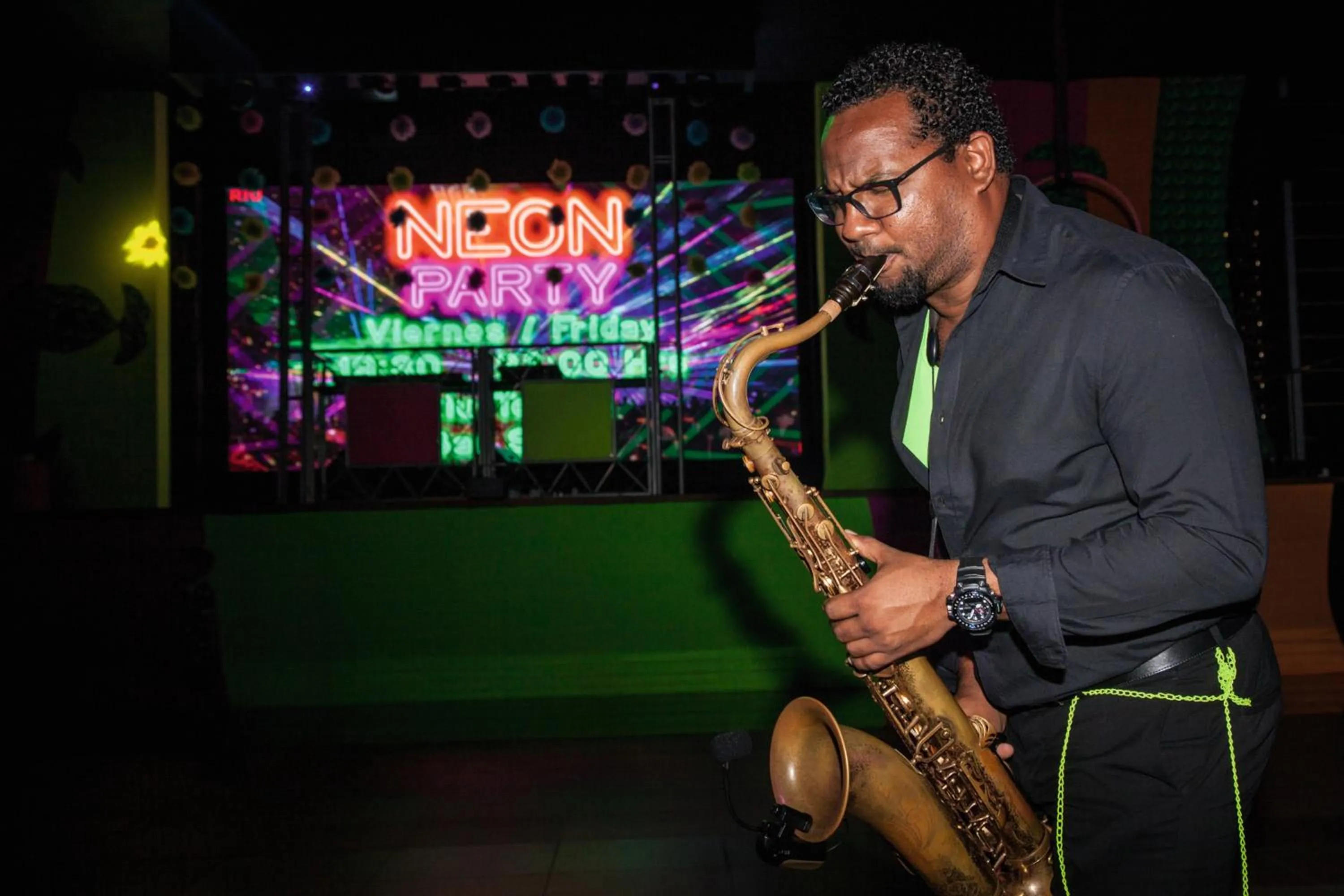 Evening entertainment in Riu Tequila - All Inclusive