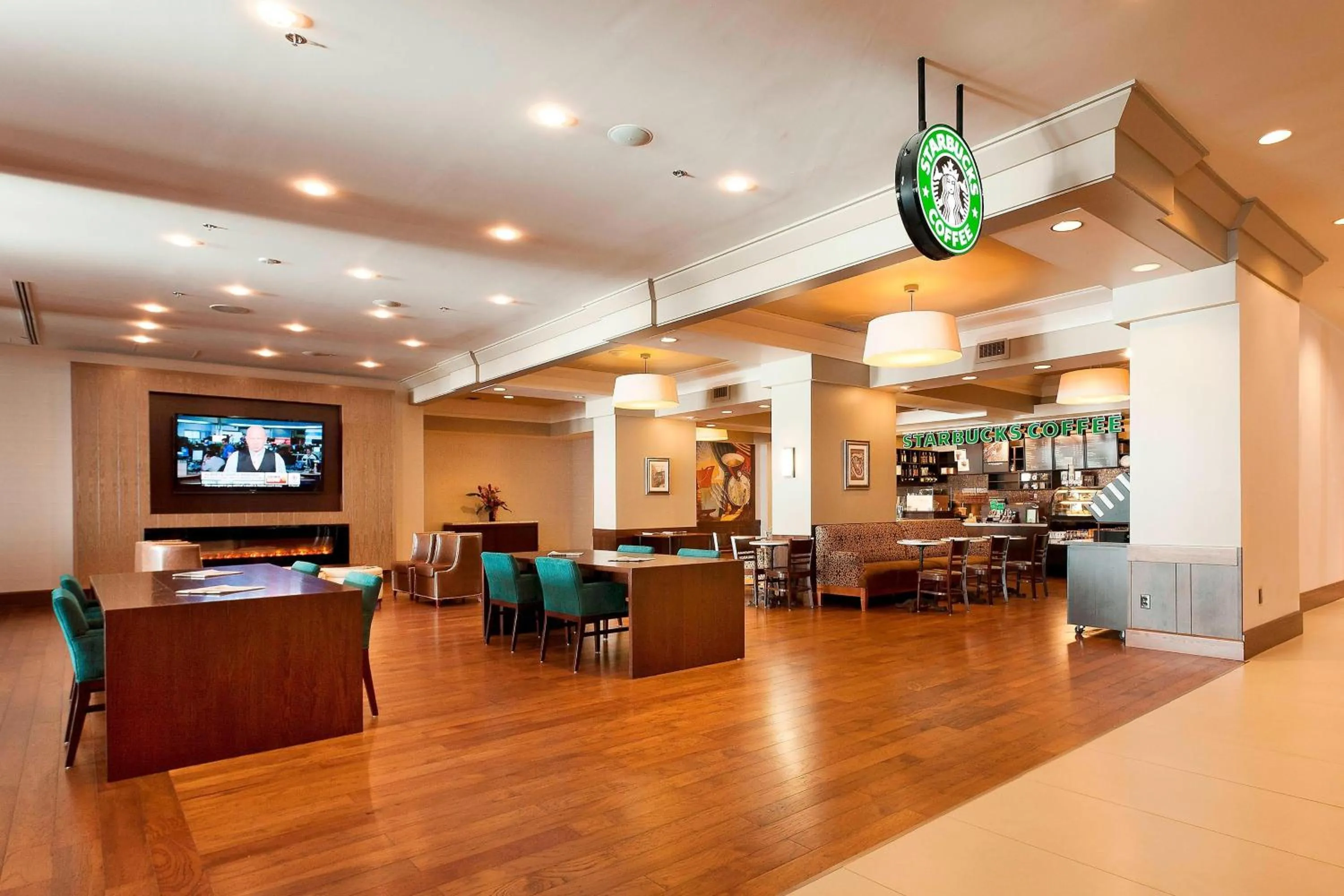 Restaurant/places to eat in Niagara Falls Marriott on the Falls