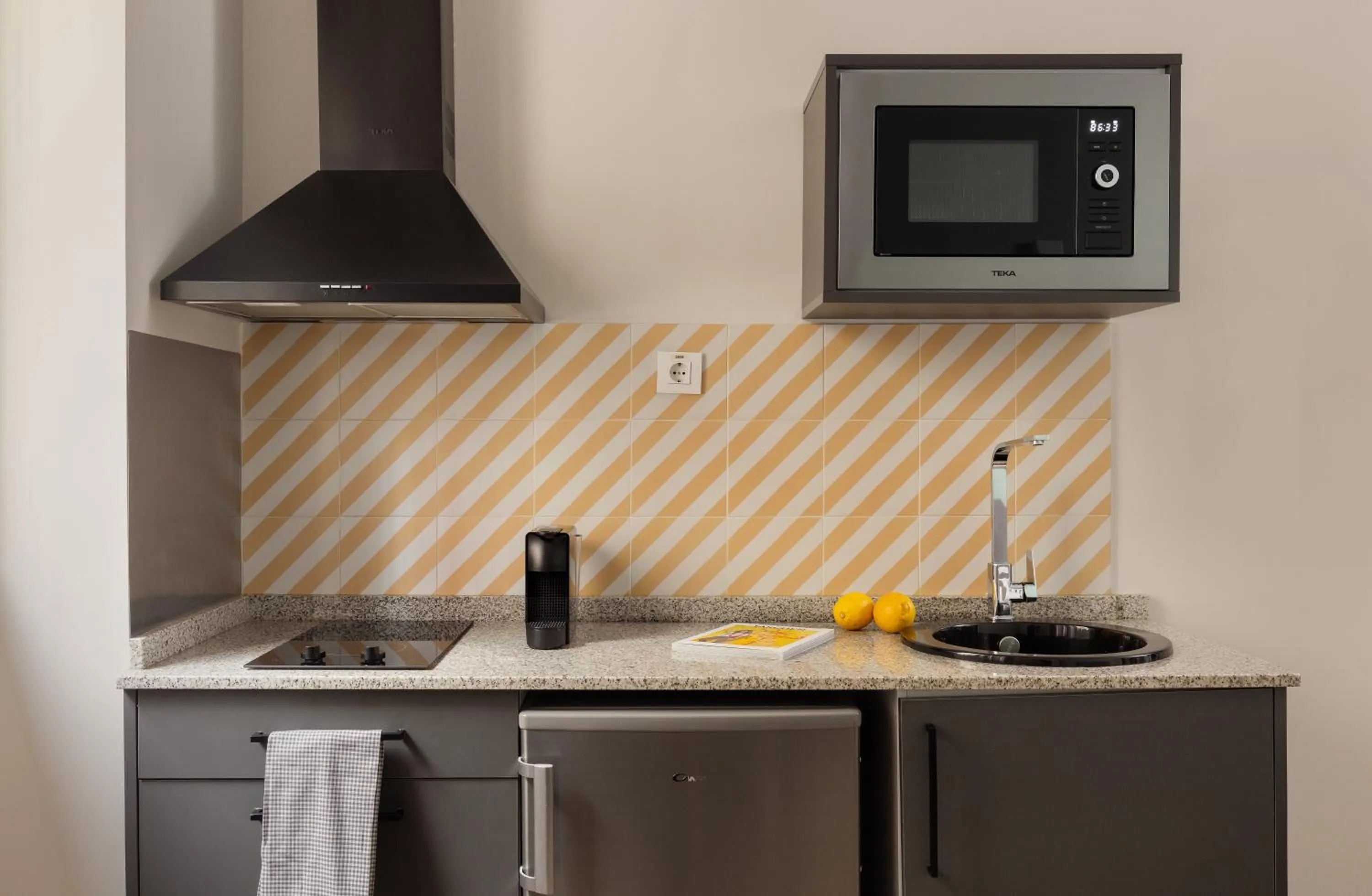 Kitchen or kitchenette in Líbere Valencia Jardín Botánico