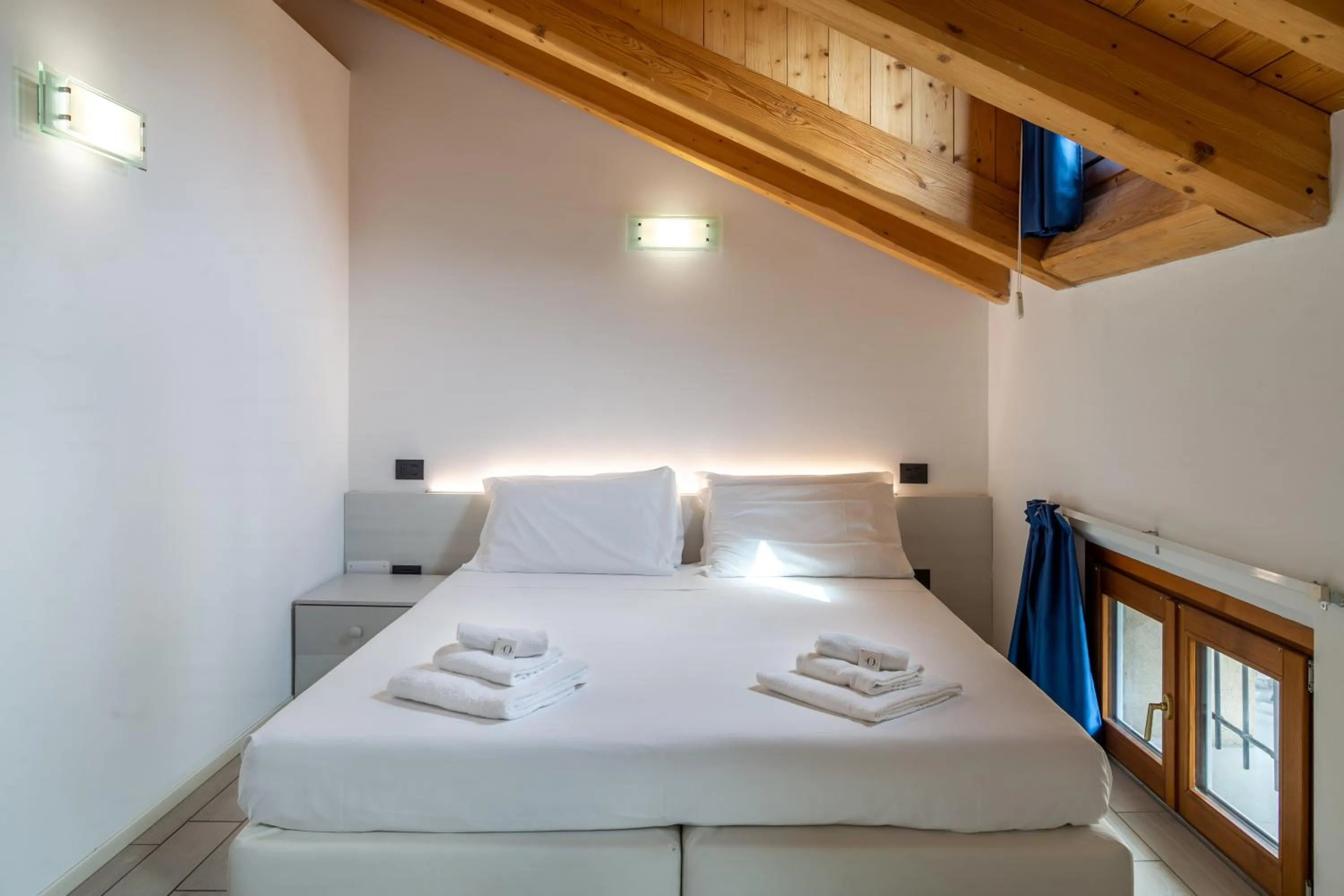 Bedroom, Bed in Residence Garibaldi