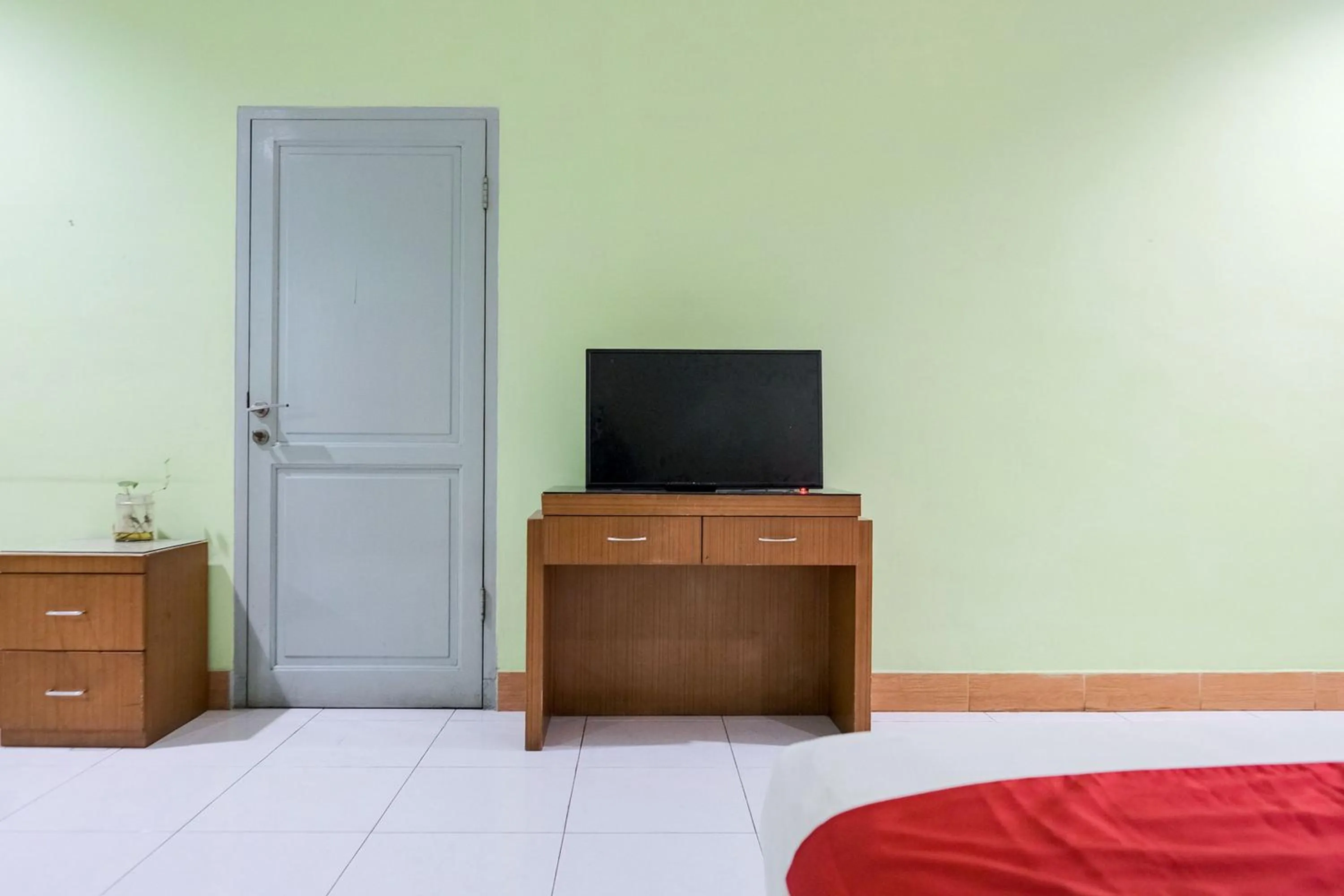 Bedroom in RedDoorz Plus @ Jalan Iskandar Muda Medan