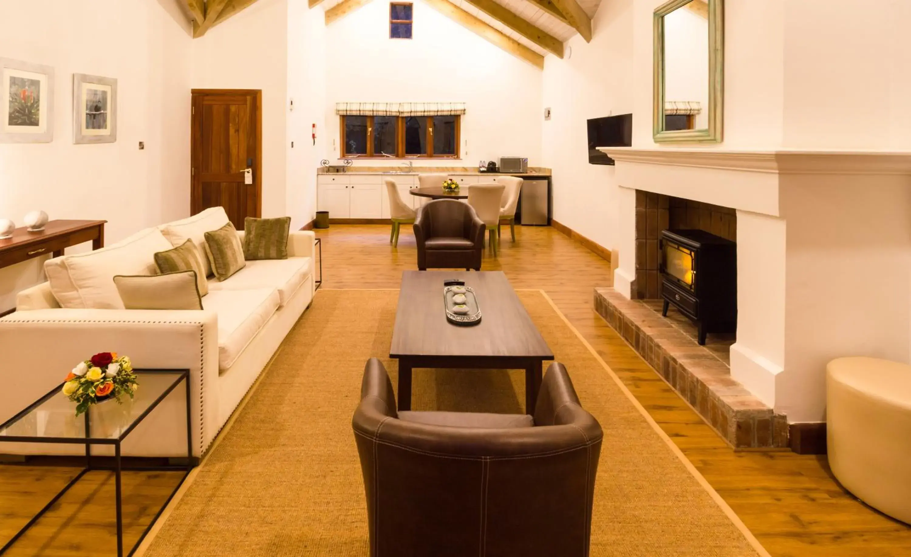 Family Room with Private Bathroom in The Residences at Karen Family Room with Private Bathroom in The Residences at Karen